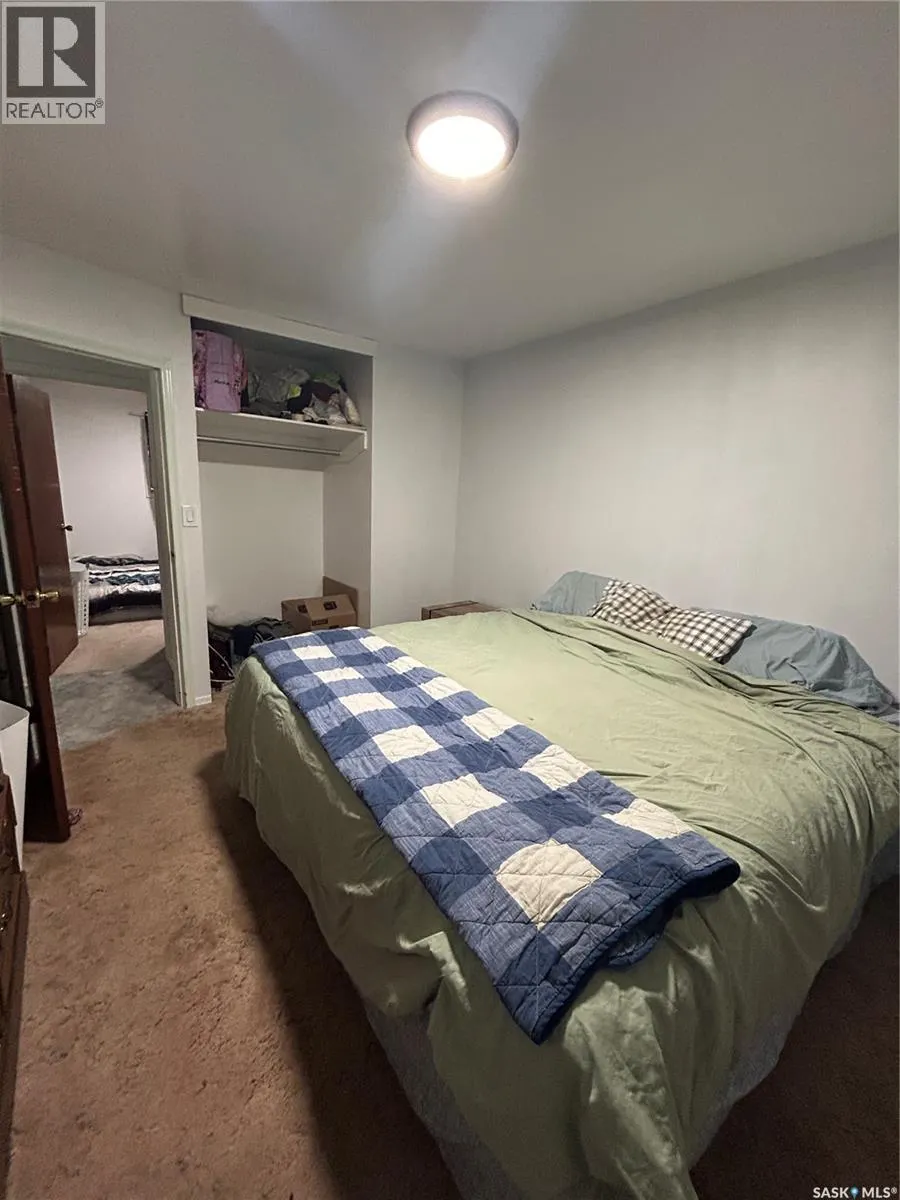 222 2nd AVENUE W
