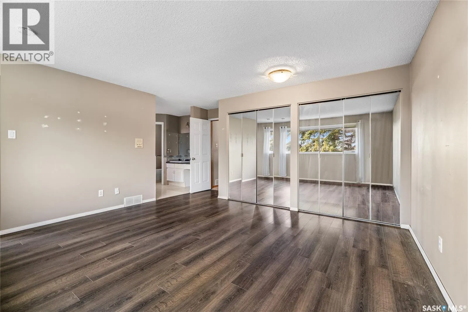 307 Avon DRIVE