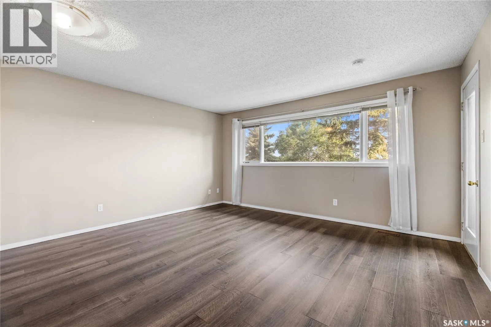 307 Avon DRIVE
