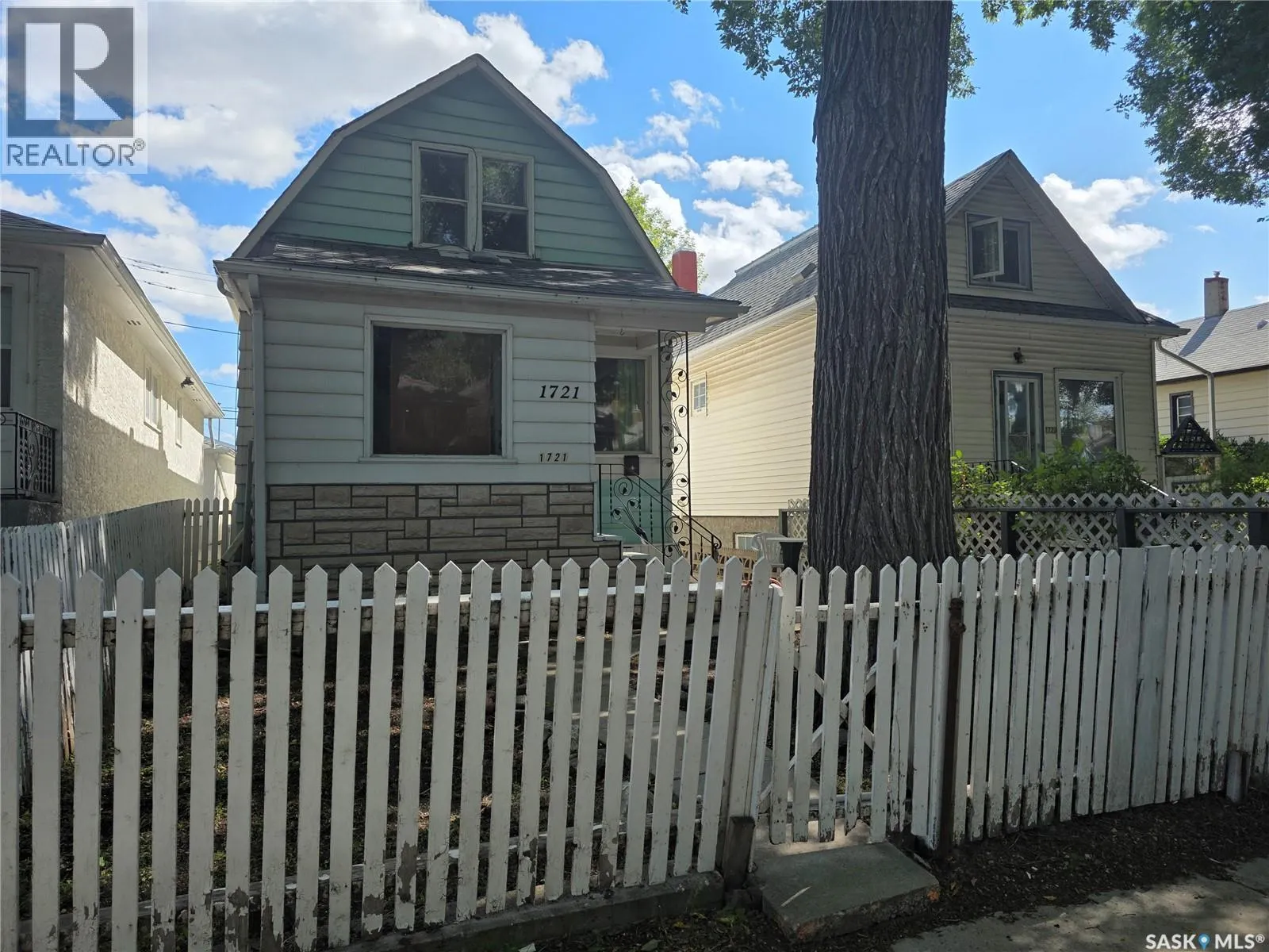 1721 Quebec STREET