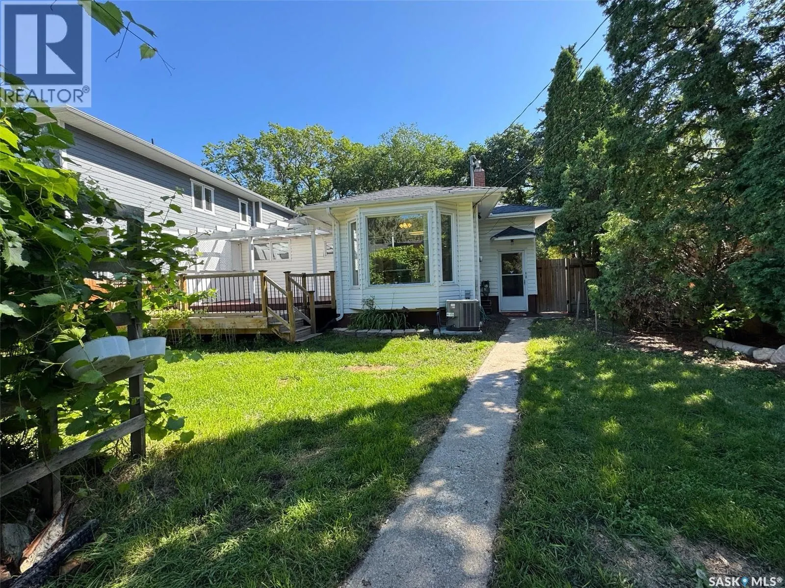1406 Wiggins AVENUE S