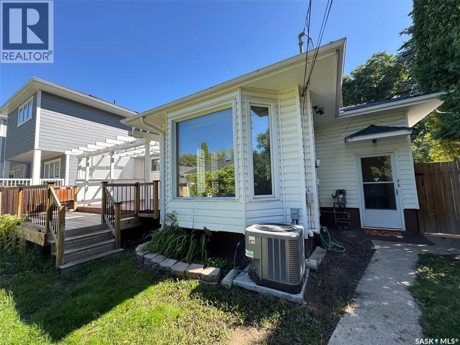1406 Wiggins AVENUE S