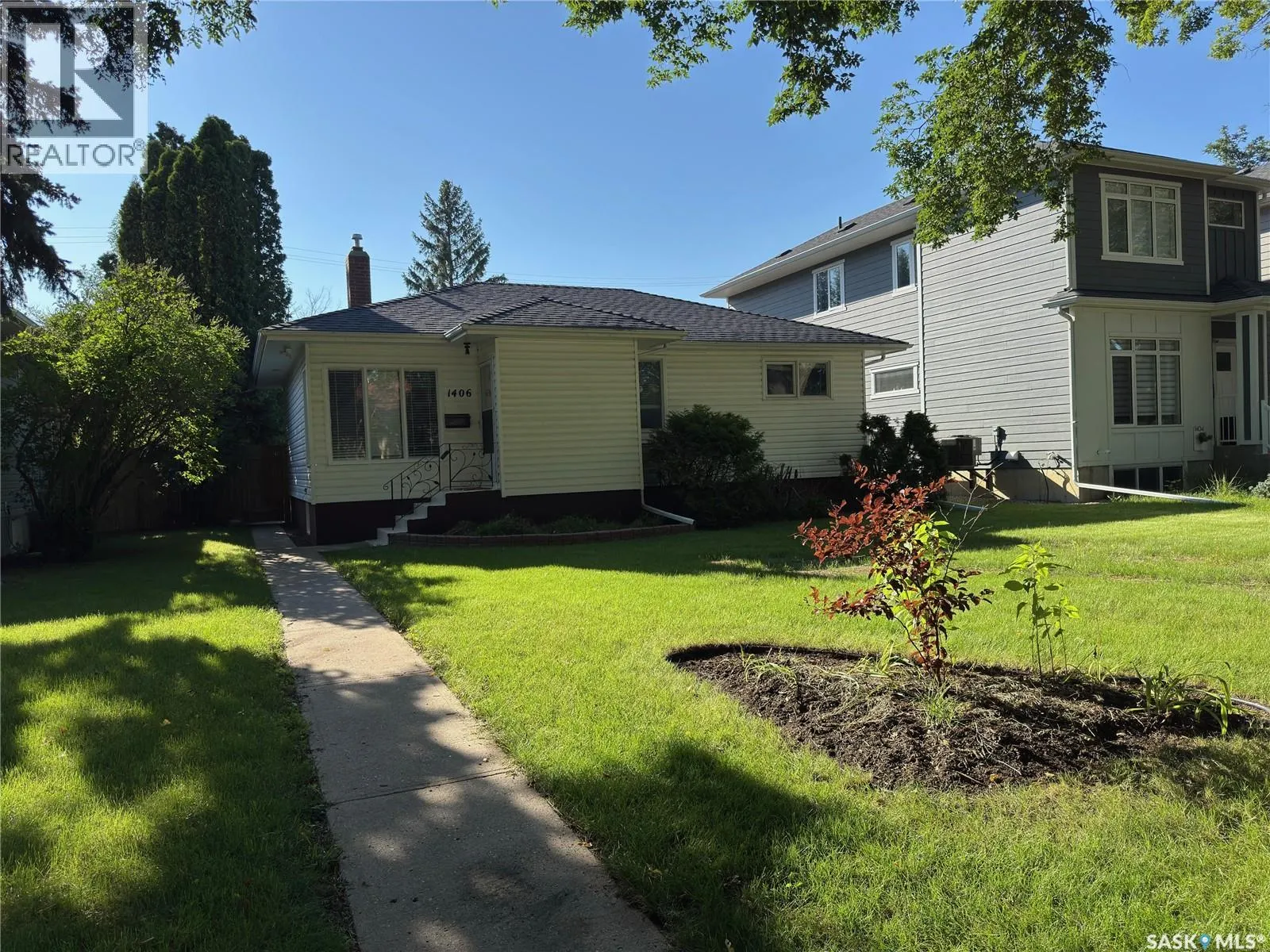 1406 Wiggins AVENUE S