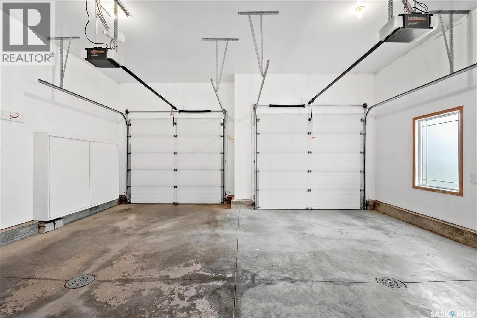 204 Burke PLACE