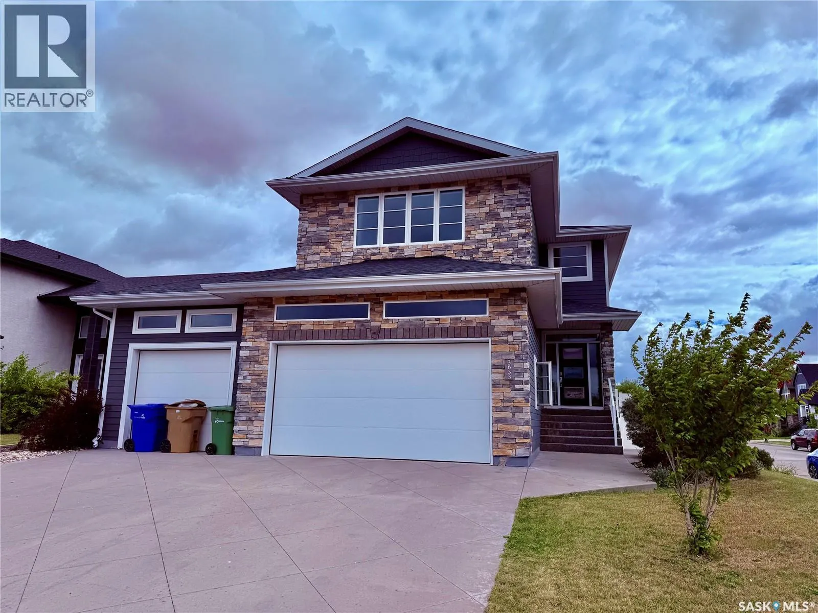 3633 GREEN WATER DRIVE