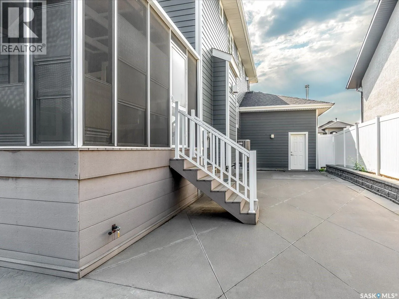 3633 GREEN WATER DRIVE