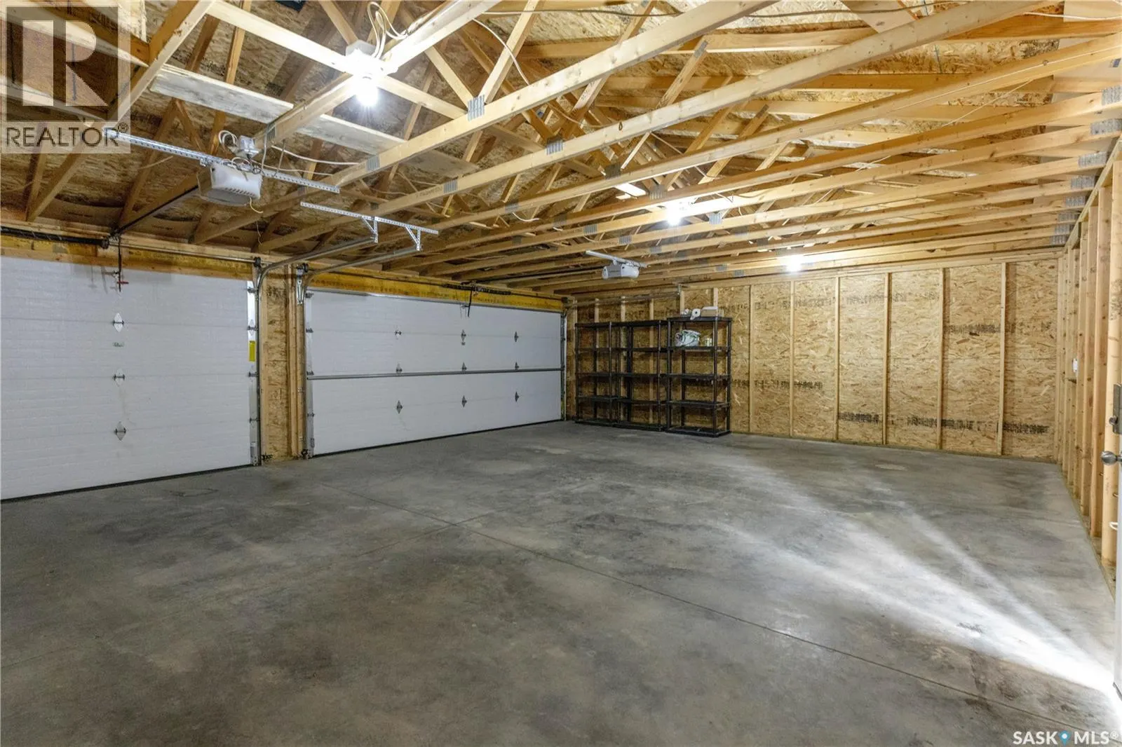 1433 Besnard DRIVE
