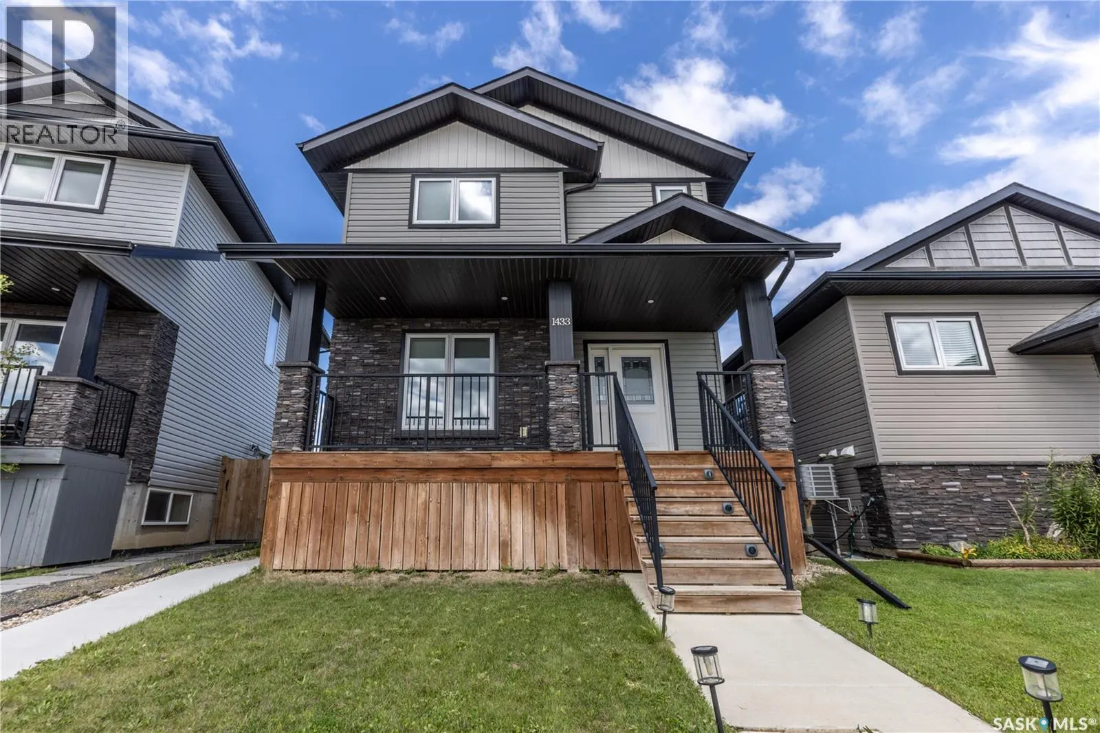 1433 Besnard DRIVE