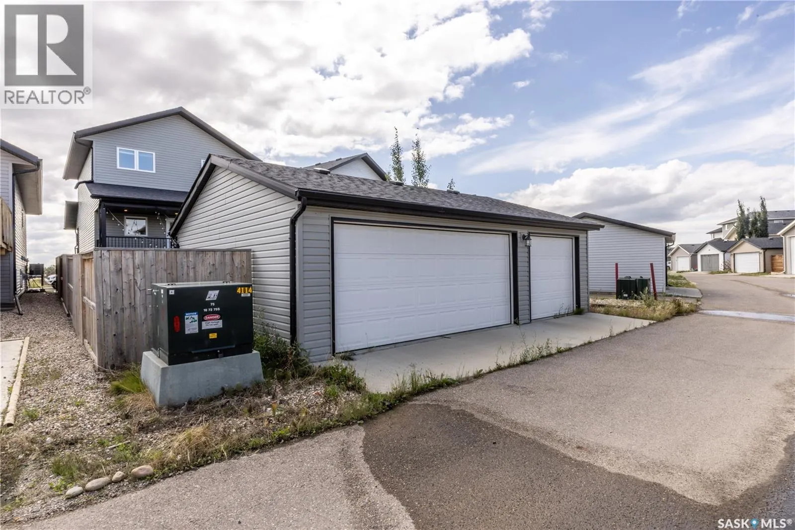 1433 Besnard DRIVE