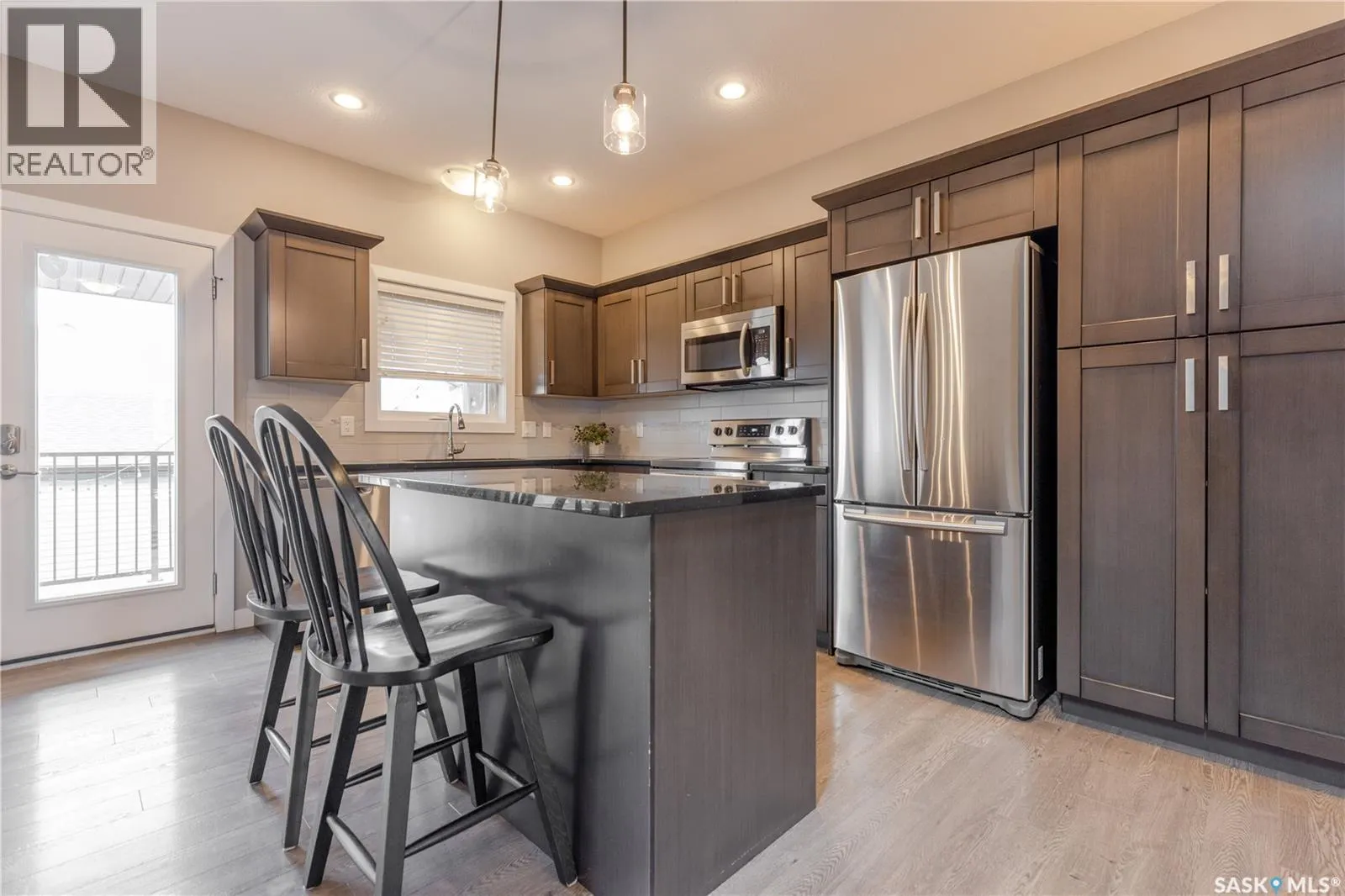 1433 Besnard DRIVE