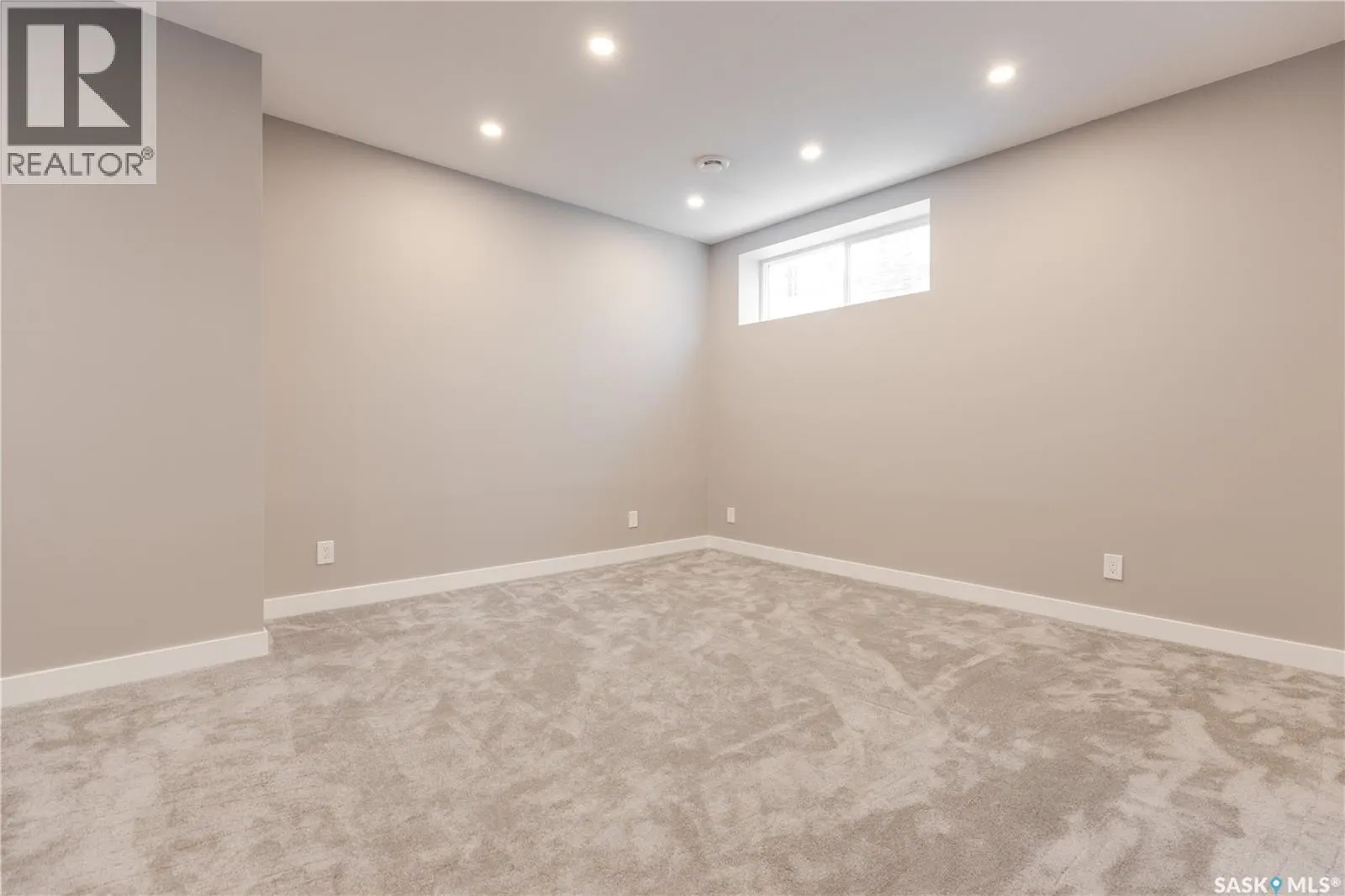 1433 Besnard DRIVE