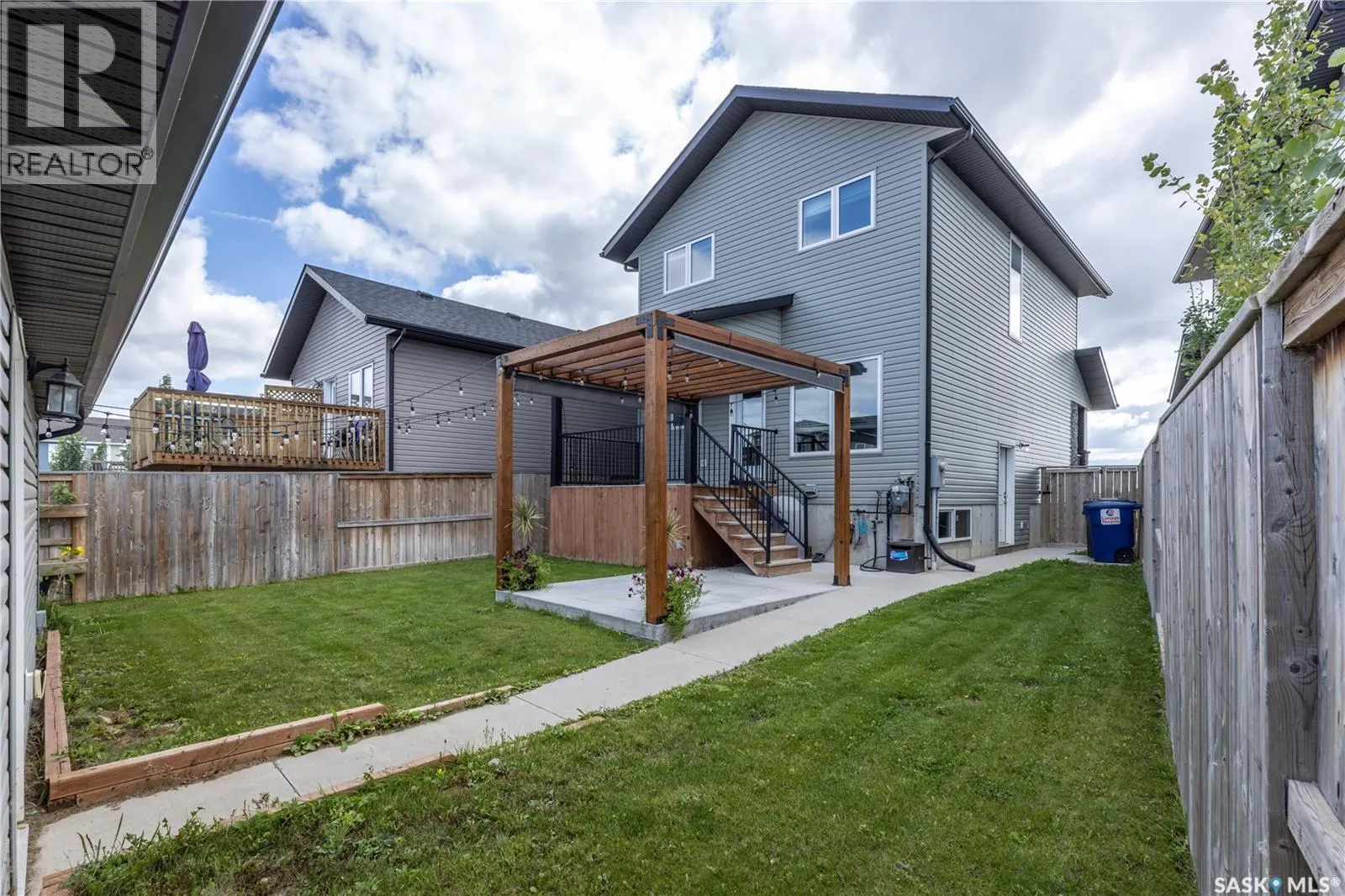 1433 Besnard DRIVE