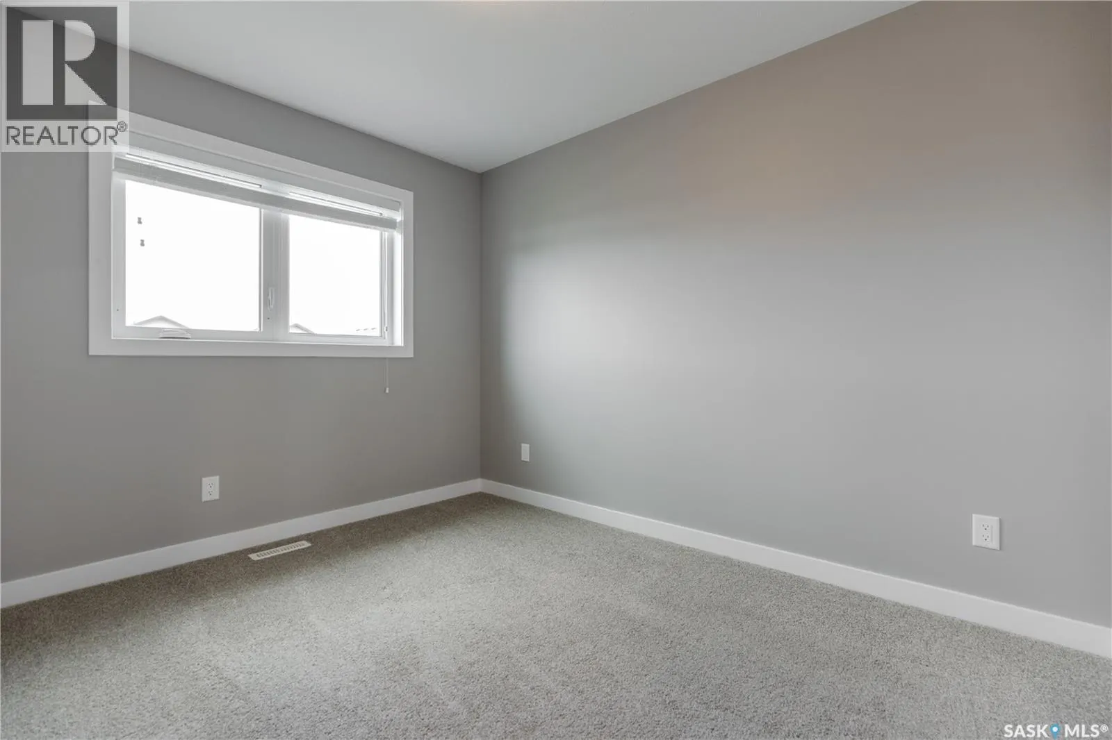 1433 Besnard DRIVE