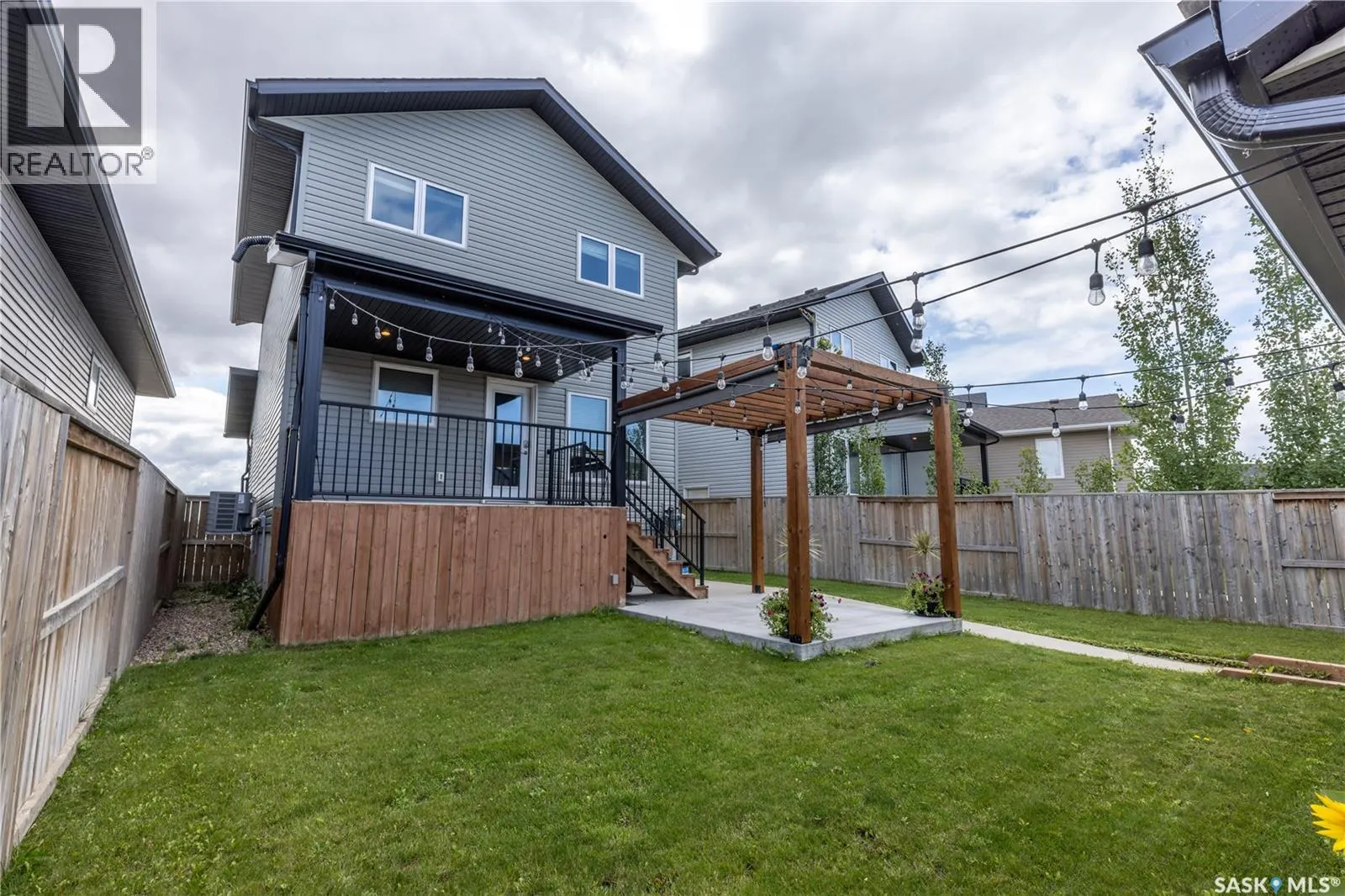 1433 Besnard DRIVE