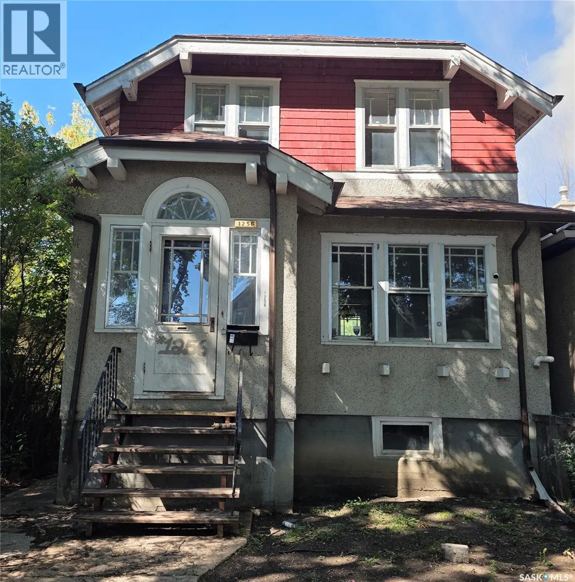 1256 Rae STREET