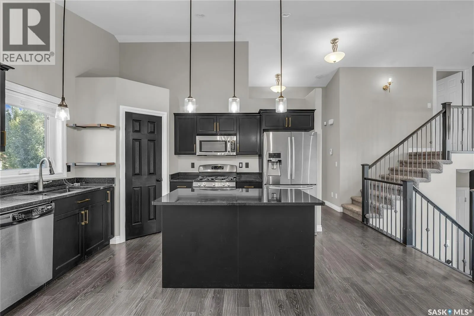 785 Rempel COVE