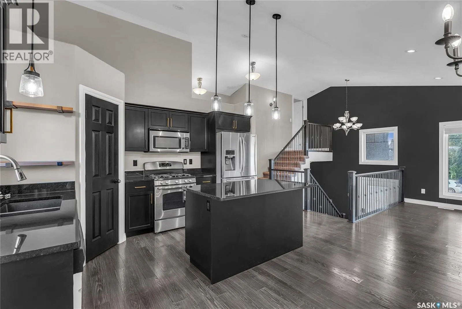 785 Rempel COVE