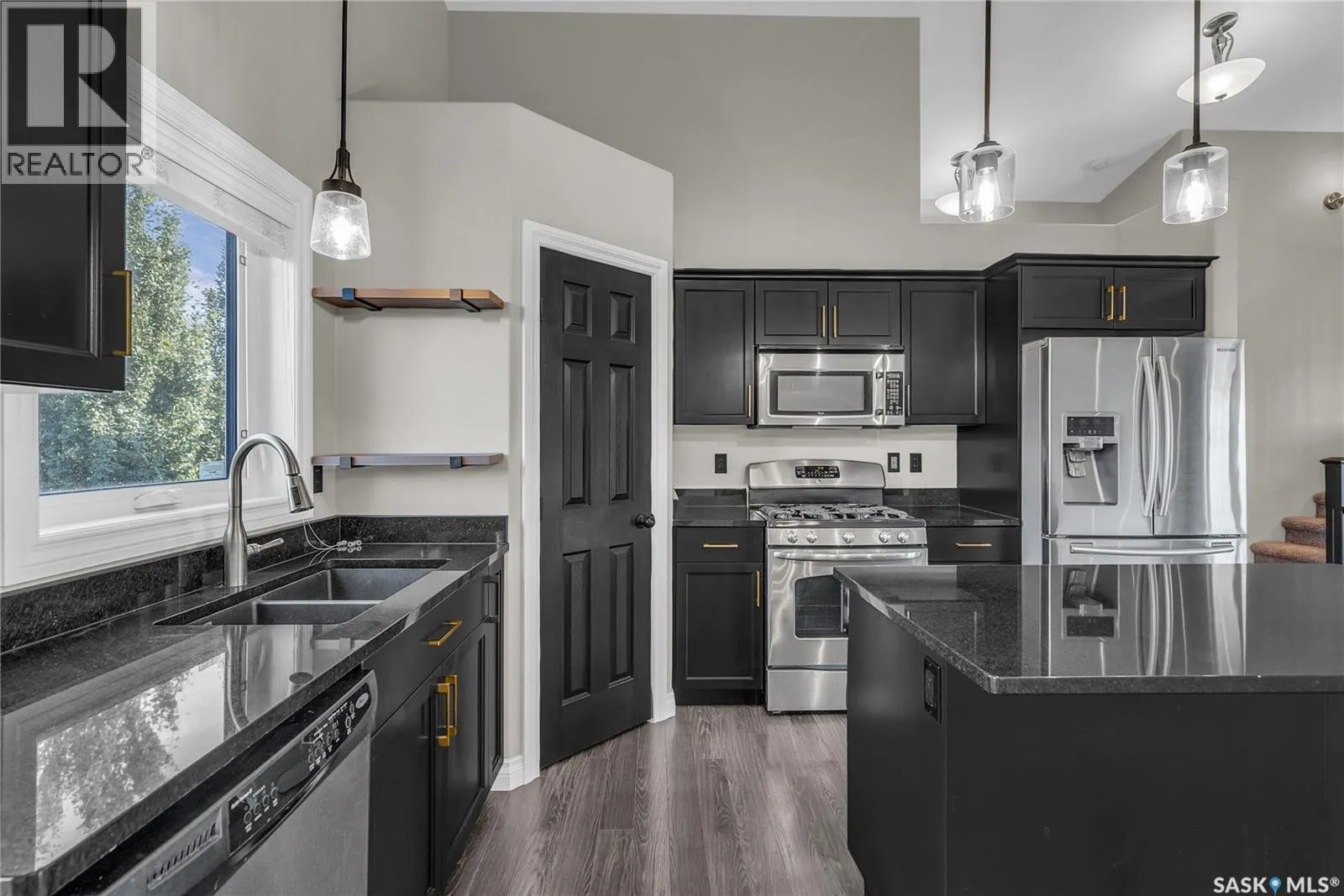 785 Rempel COVE