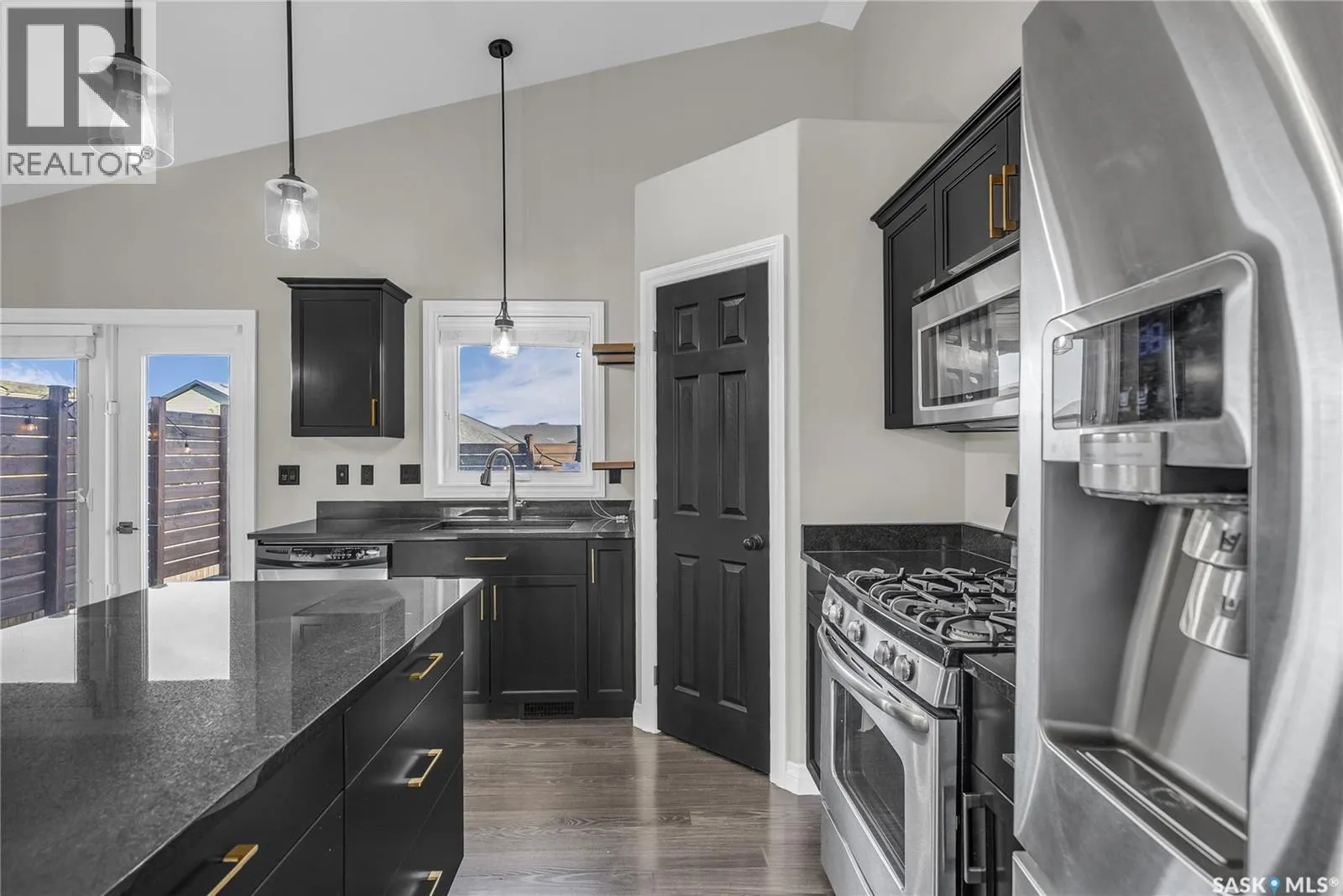785 Rempel COVE