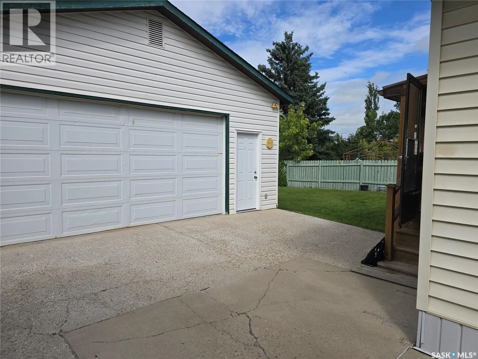 111 O'REGAN CRESCENT
