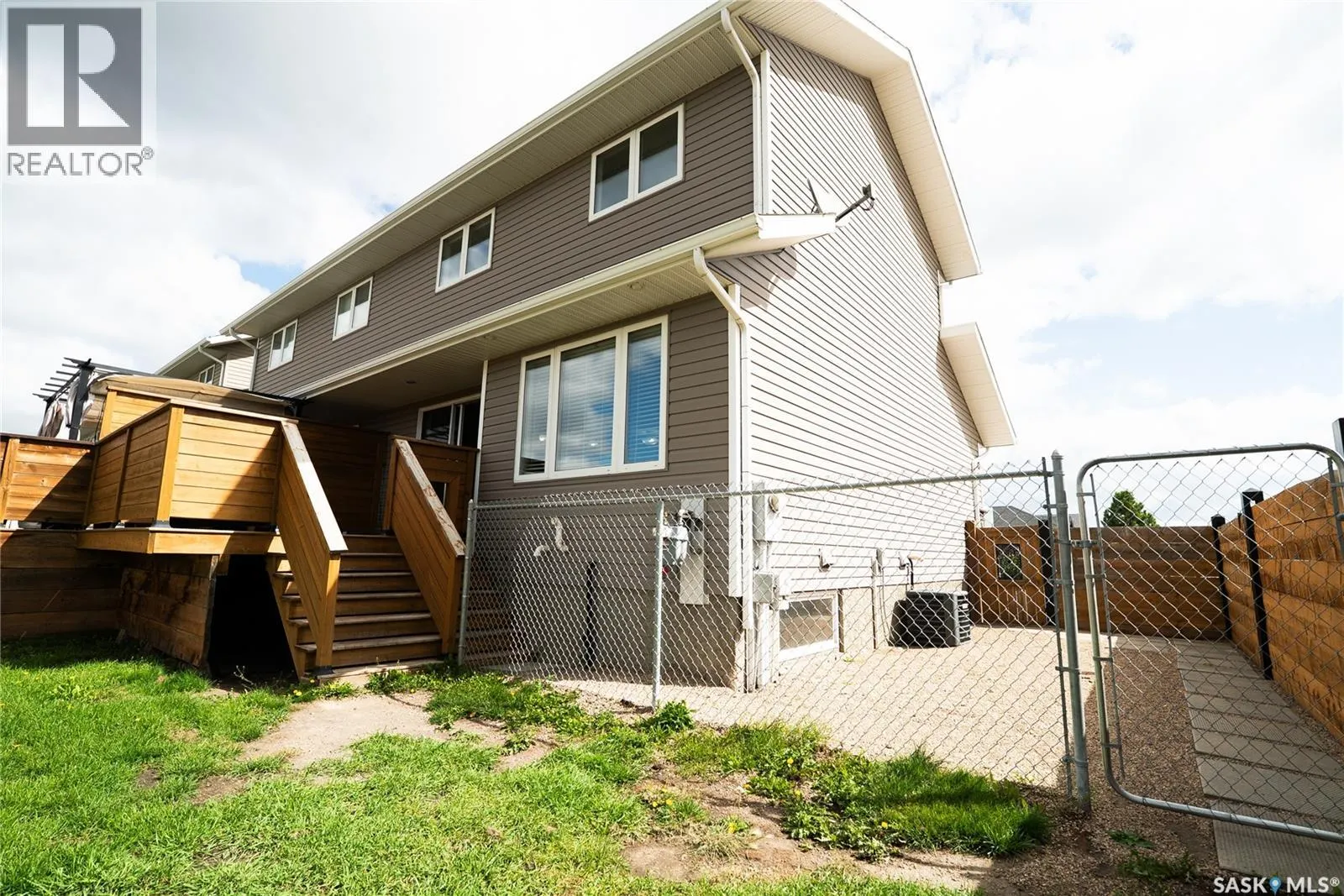 402 Snead CRESCENT