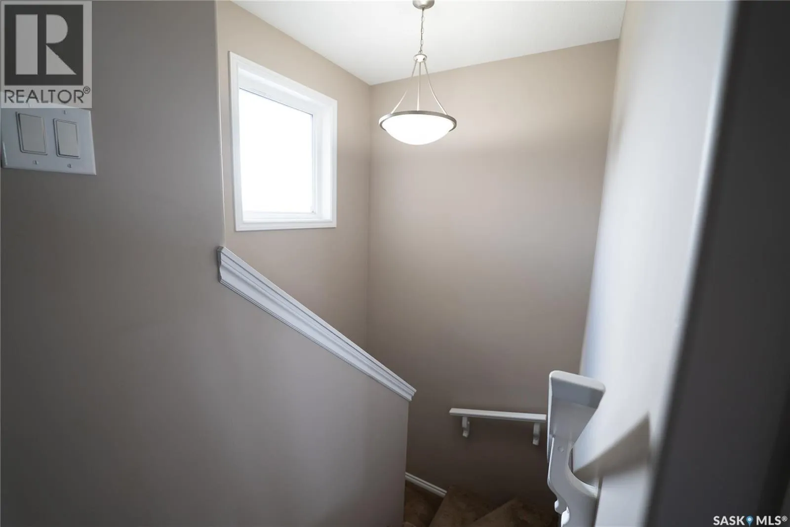 402 Snead CRESCENT