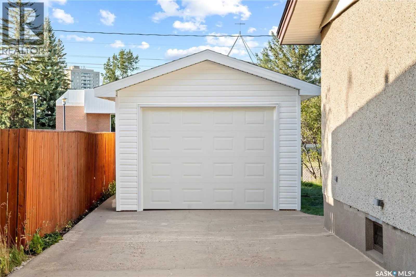 1336 McNiven AVENUE
