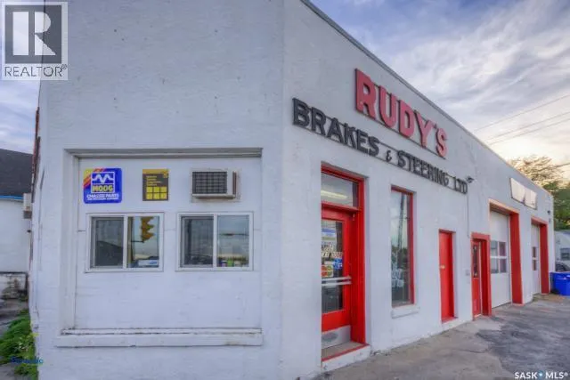 1700 Winnipeg STREET
