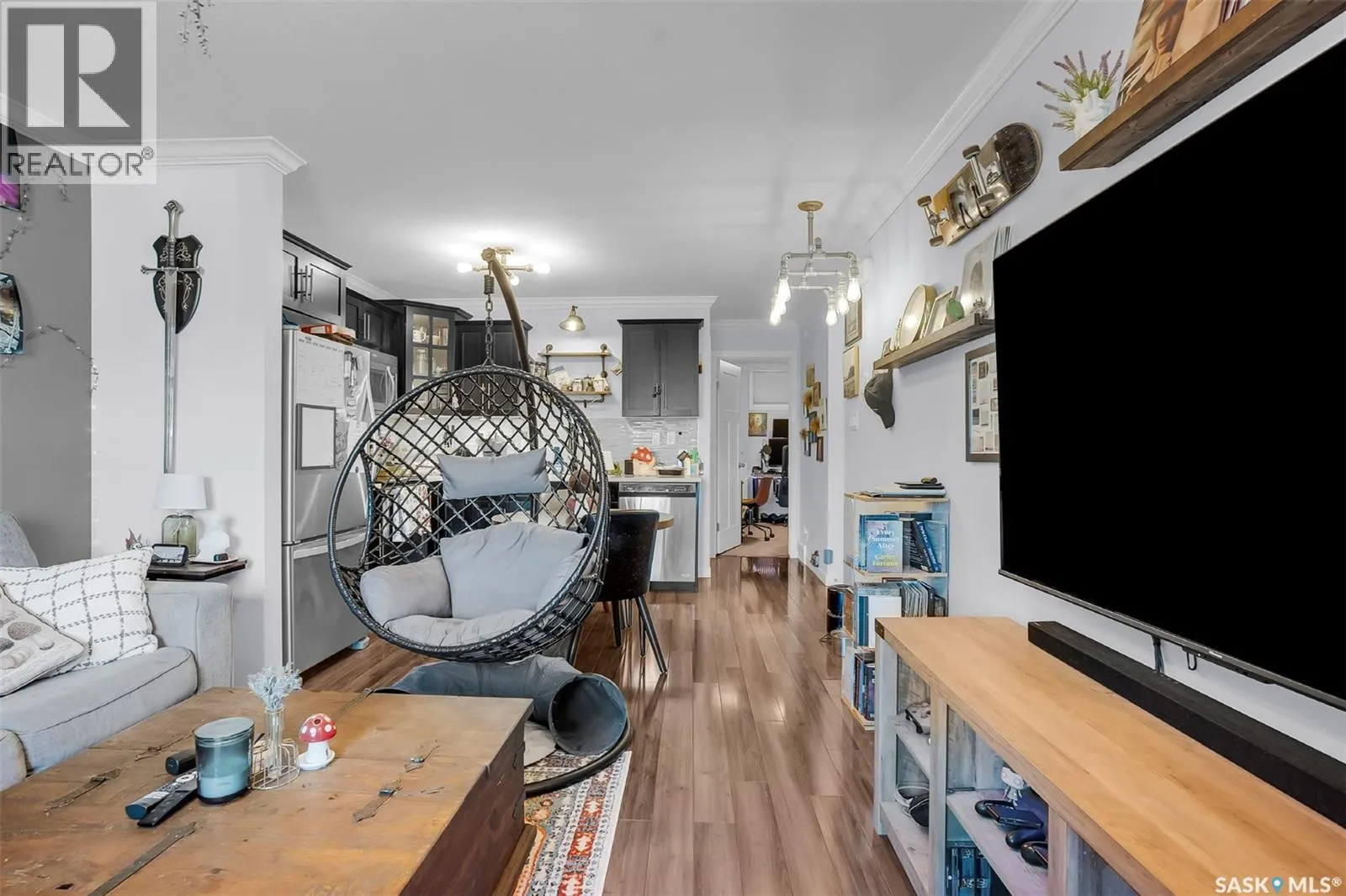 266 250 Akhtar BEND