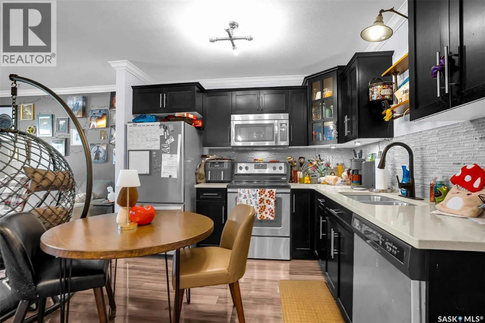 266 250 Akhtar BEND