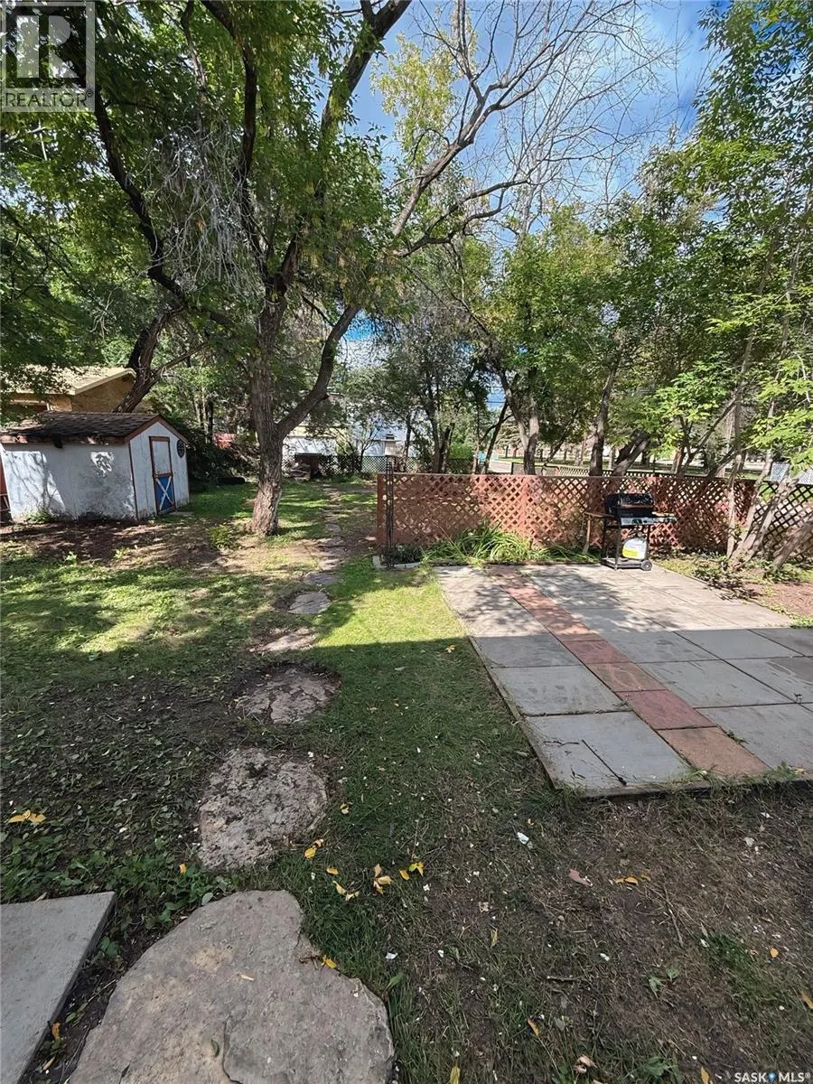 1039 Main STREET