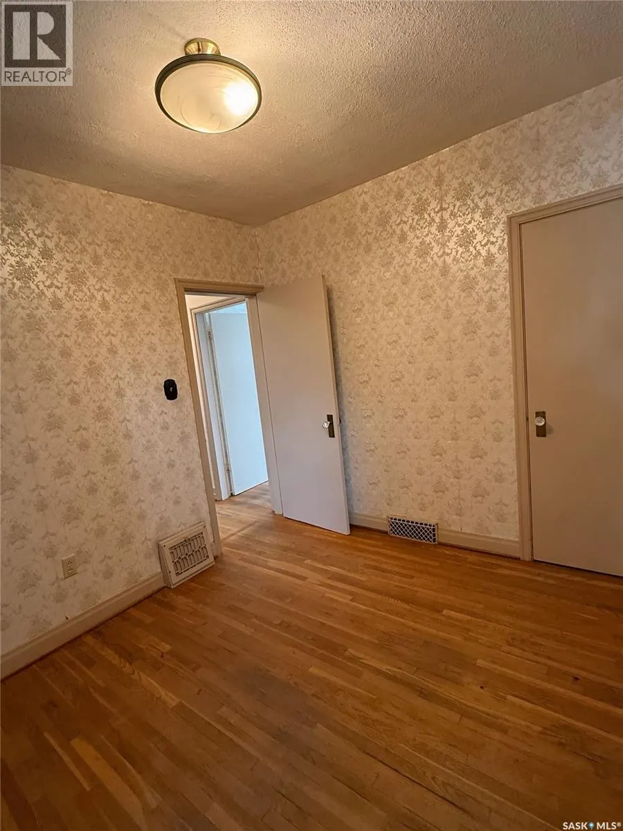 1039 Main STREET
