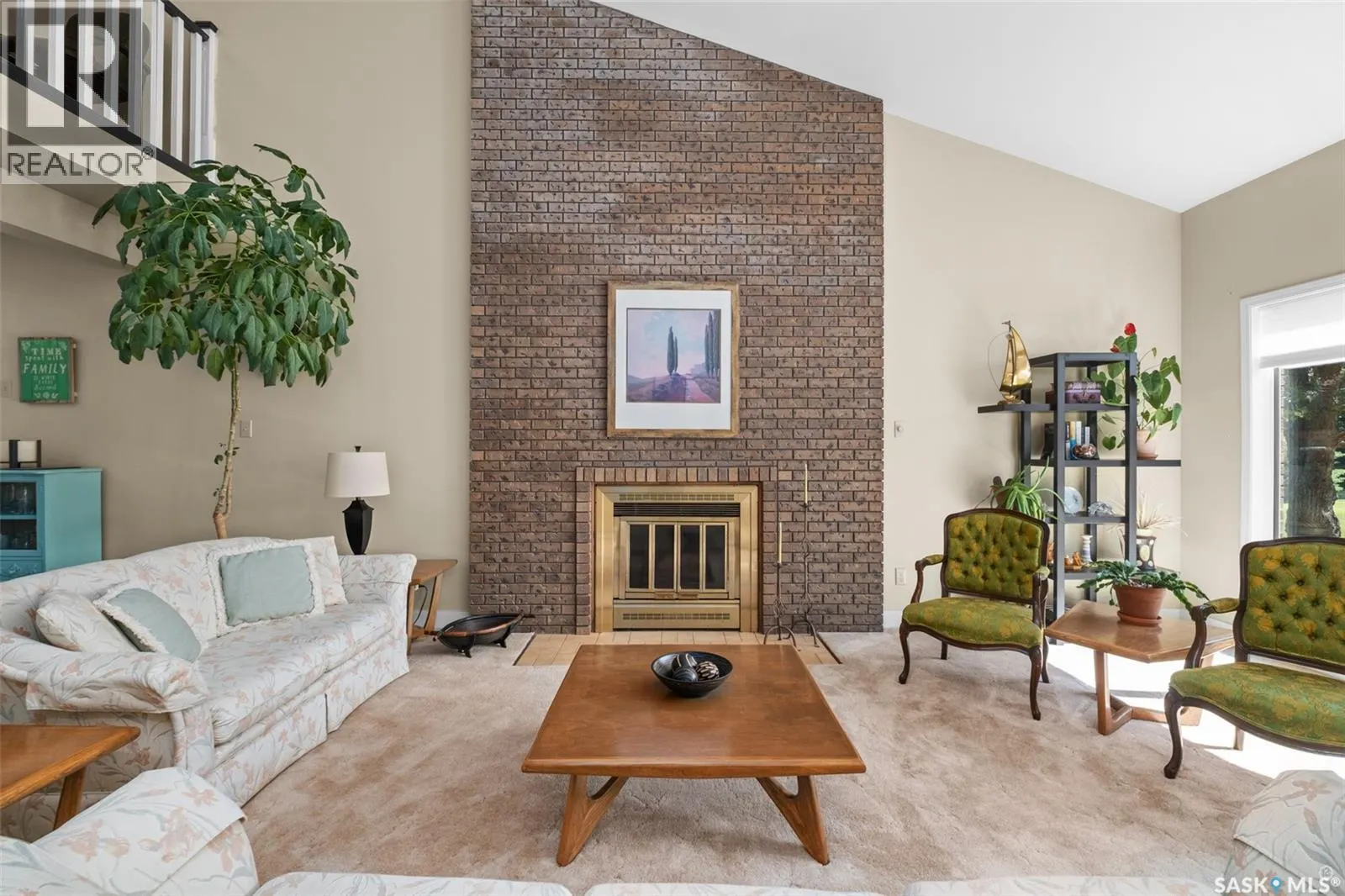461 Birch PLACE