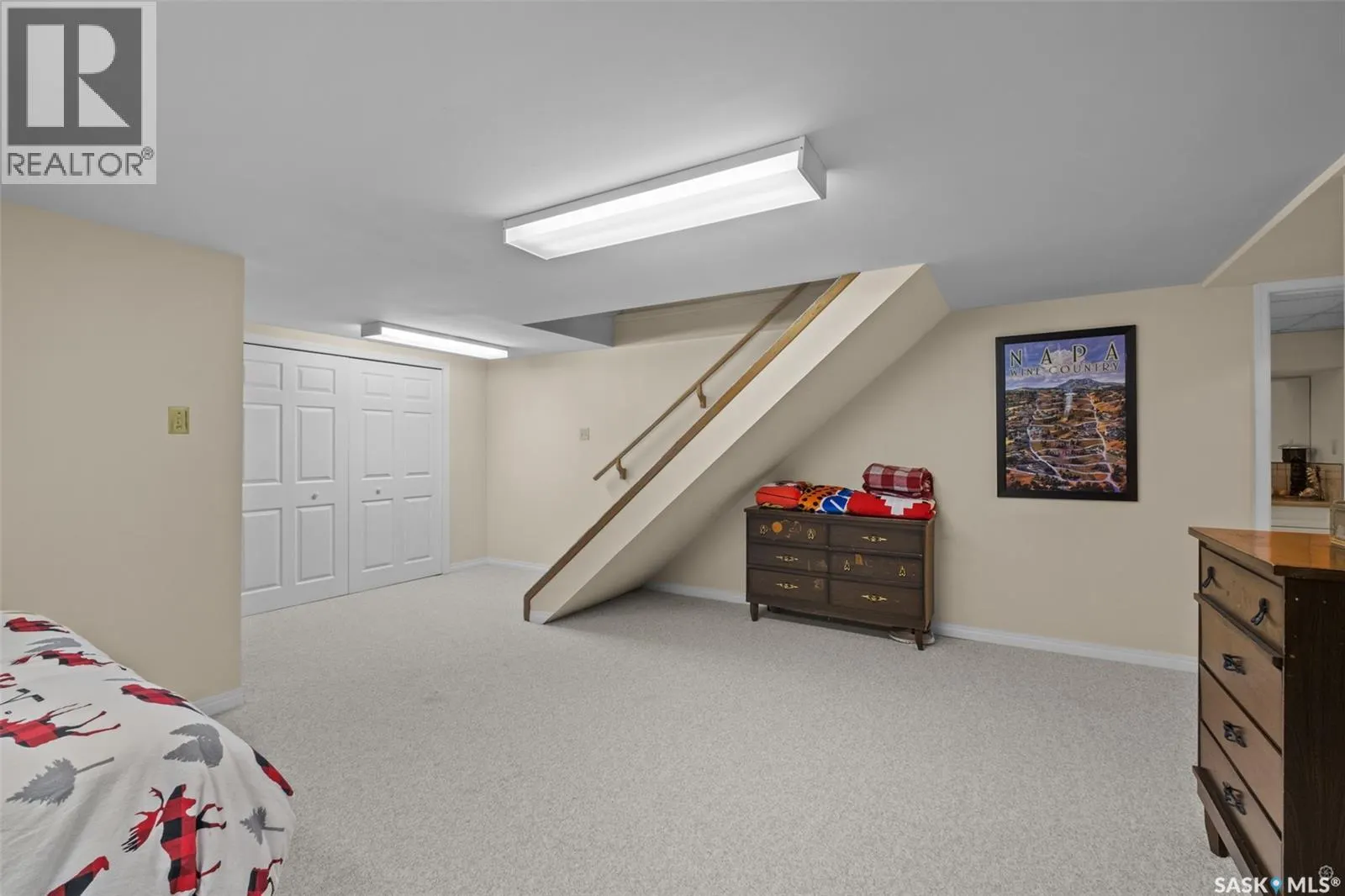 461 Birch PLACE