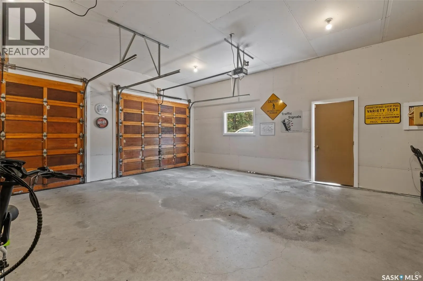 461 Birch PLACE