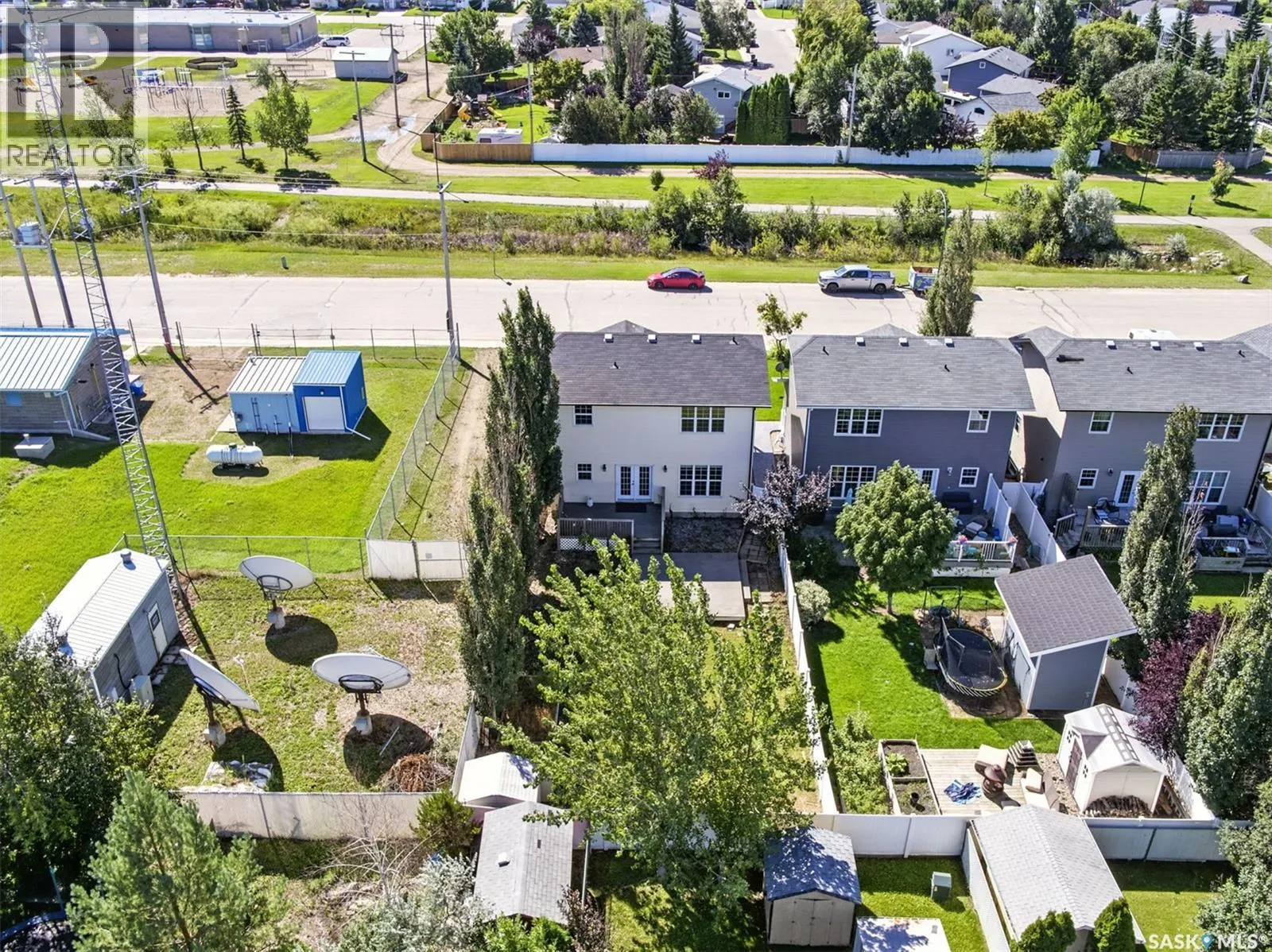 707 Reddekopp DRIVE