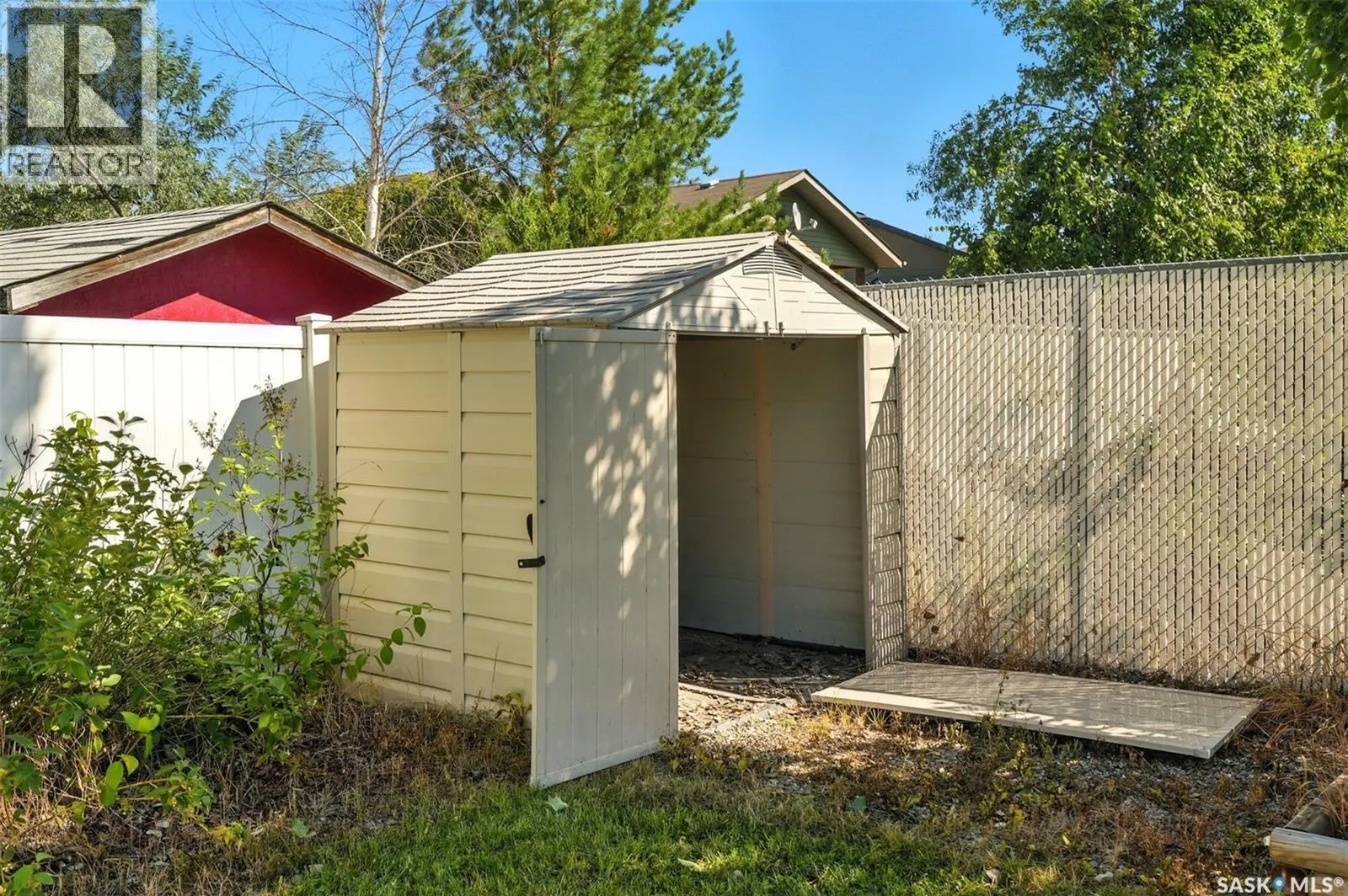707 Reddekopp DRIVE