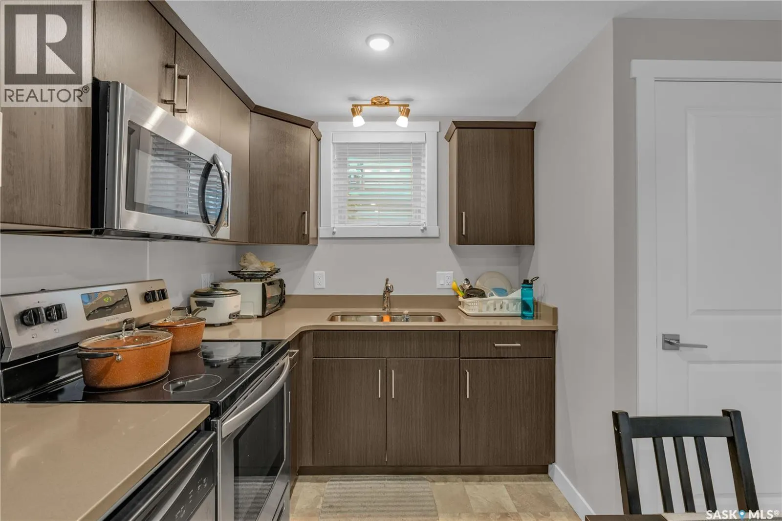 131 315 Dickson CRESCENT