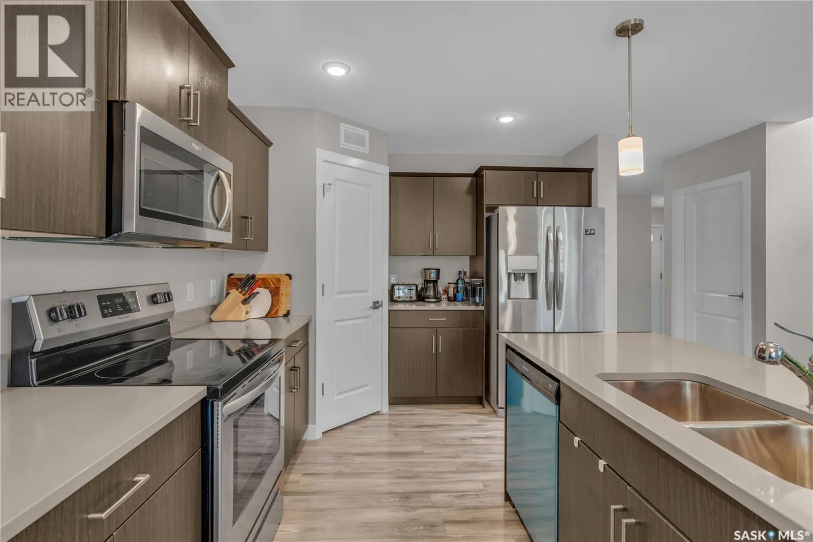 131 315 Dickson CRESCENT