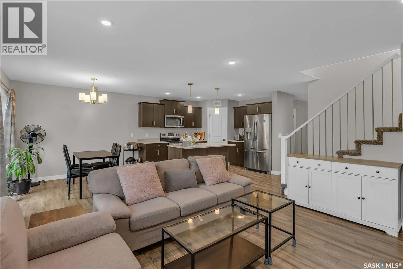 131 315 Dickson CRESCENT