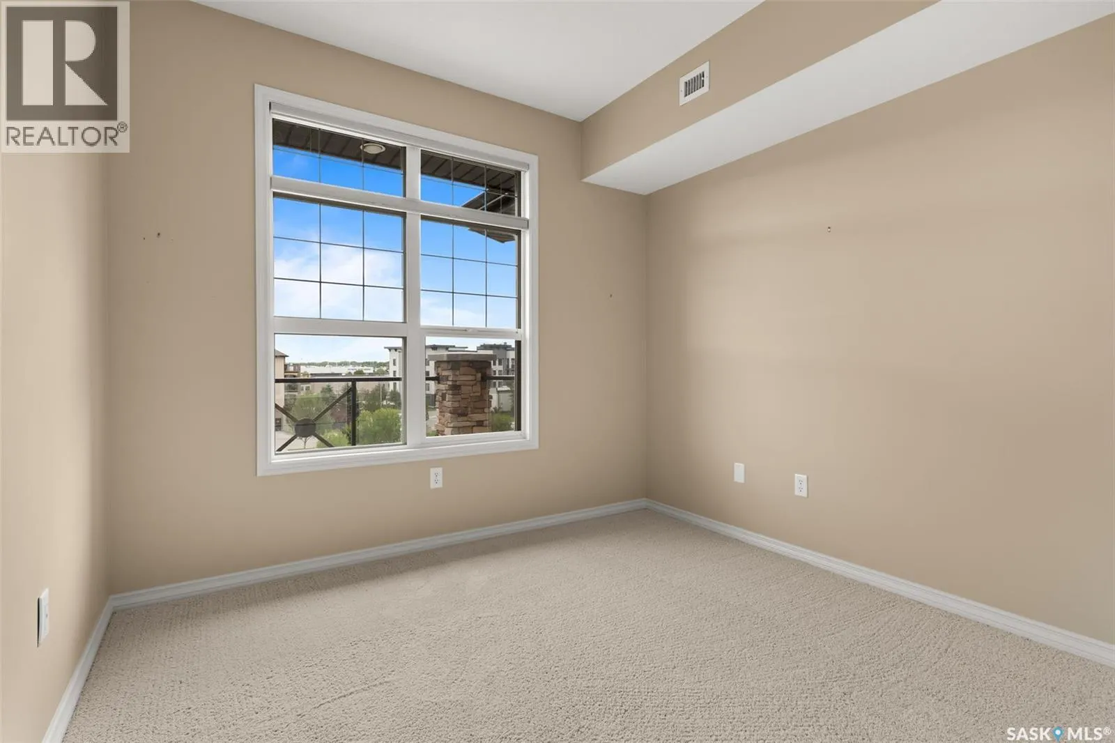 311 2160 HESELTINE ROAD
