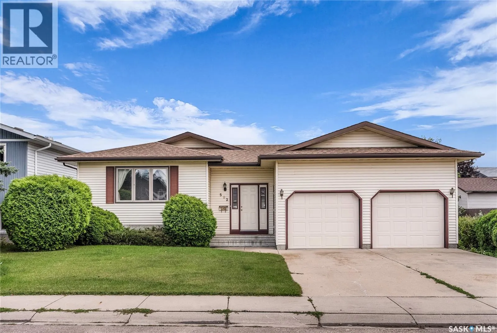 502 Hall CRESCENT