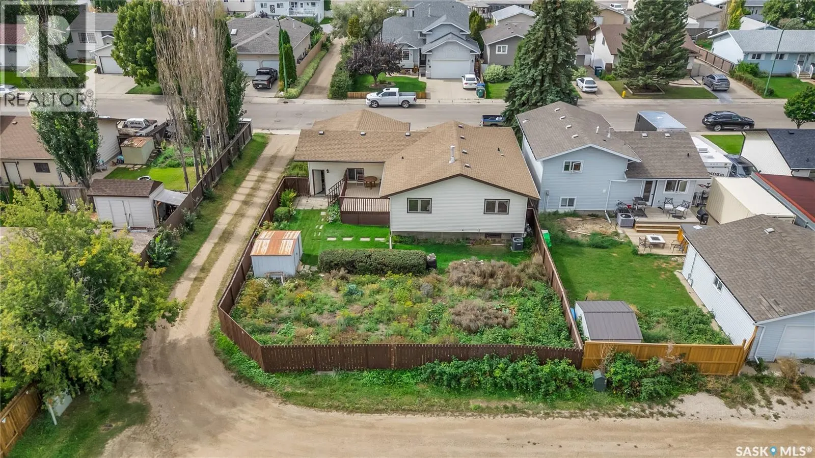 502 Hall CRESCENT