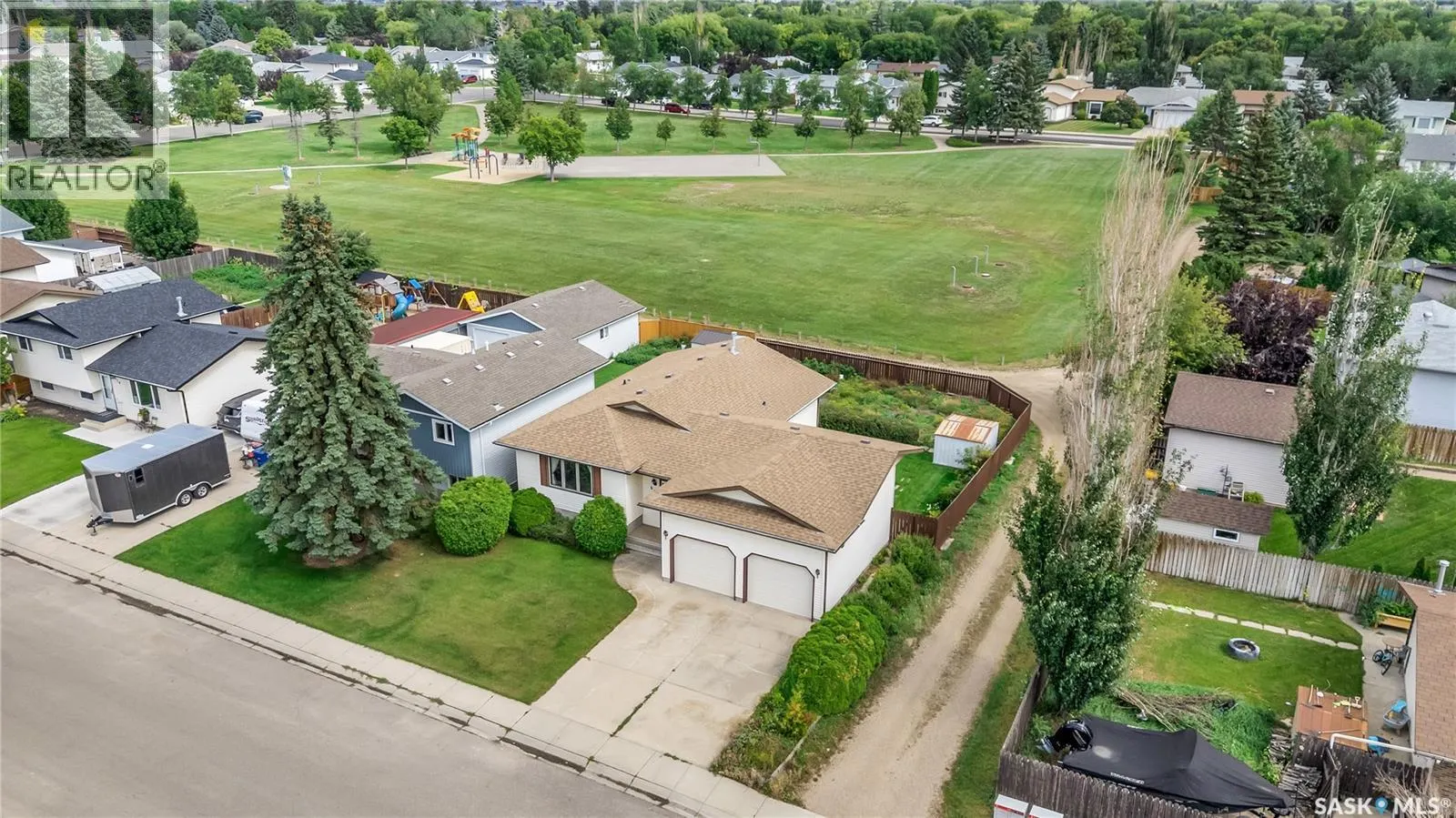 502 Hall CRESCENT