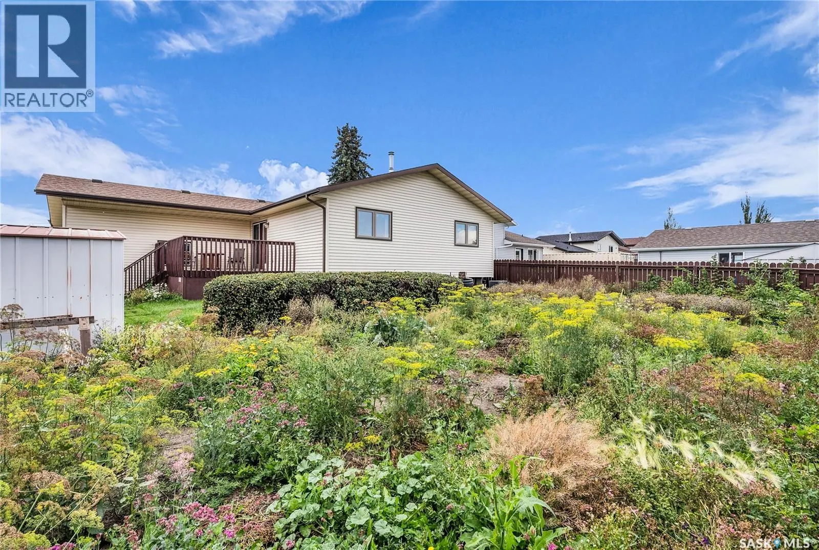 502 Hall CRESCENT