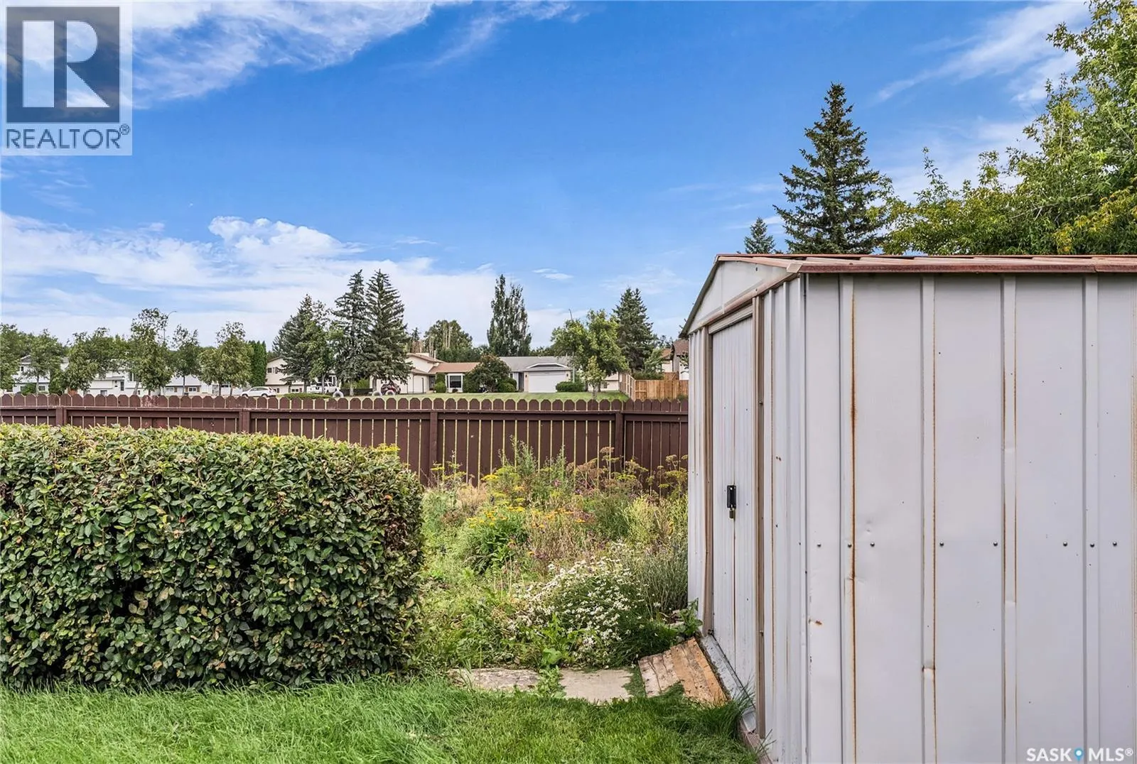 502 Hall CRESCENT