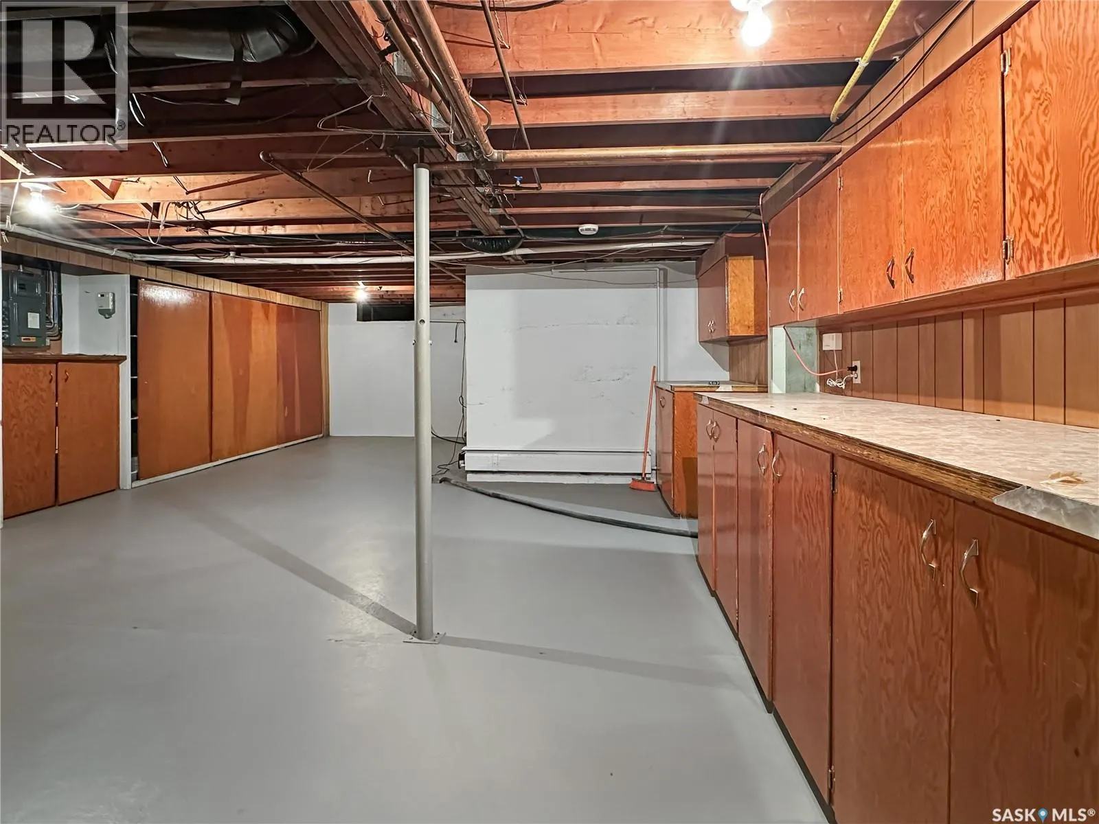 106 Elgin STREET