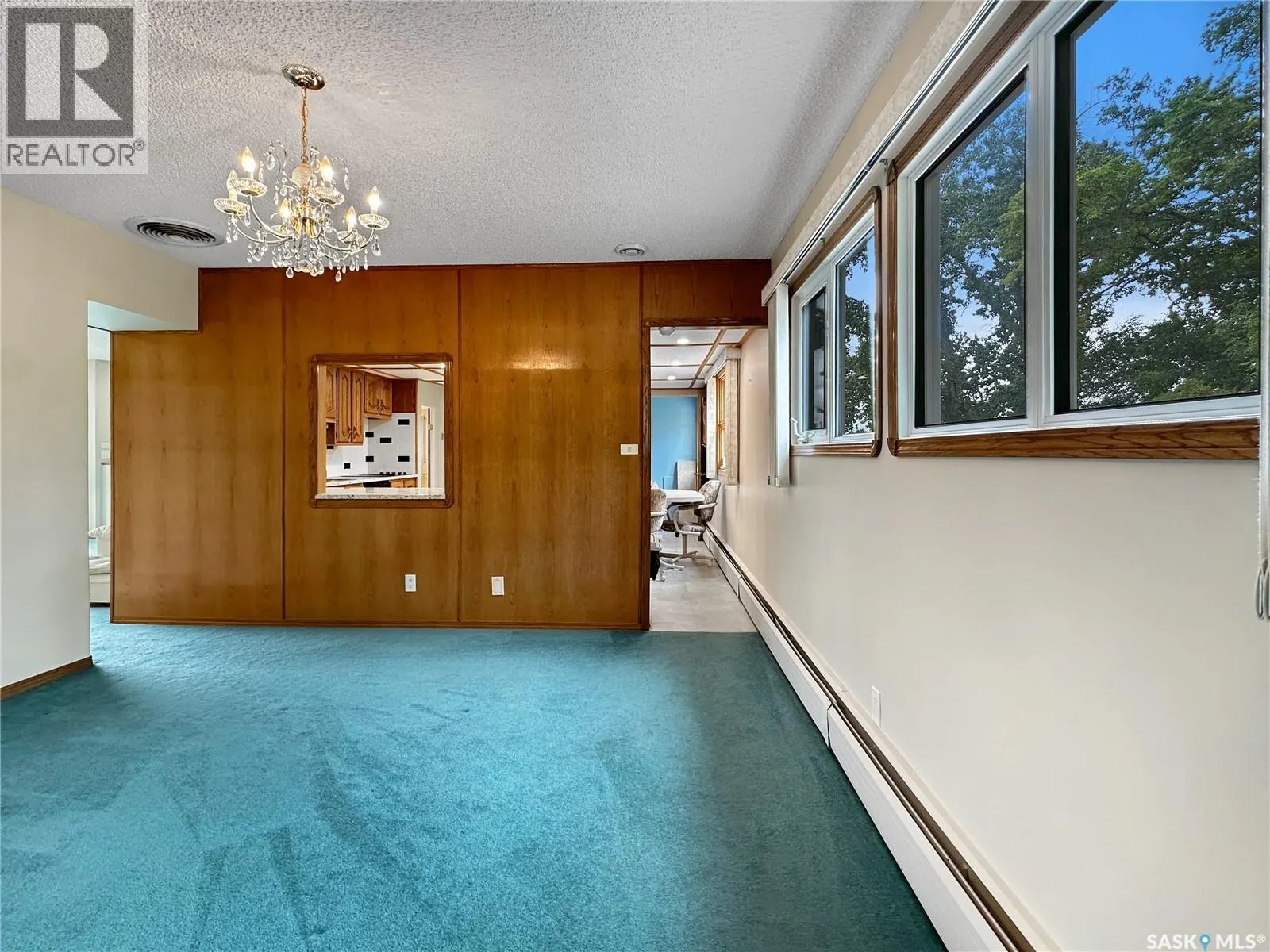 106 Elgin STREET