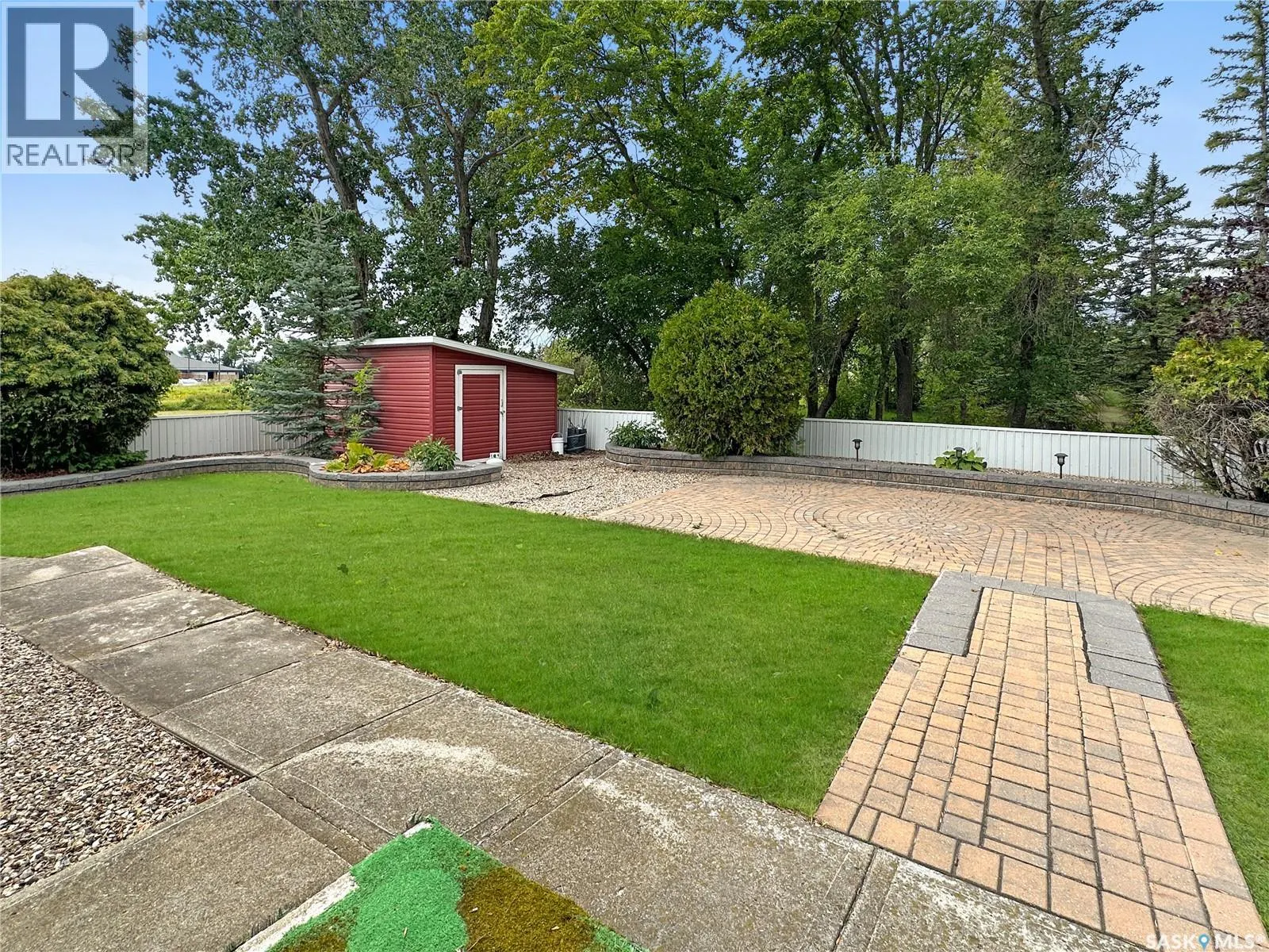 106 Elgin STREET