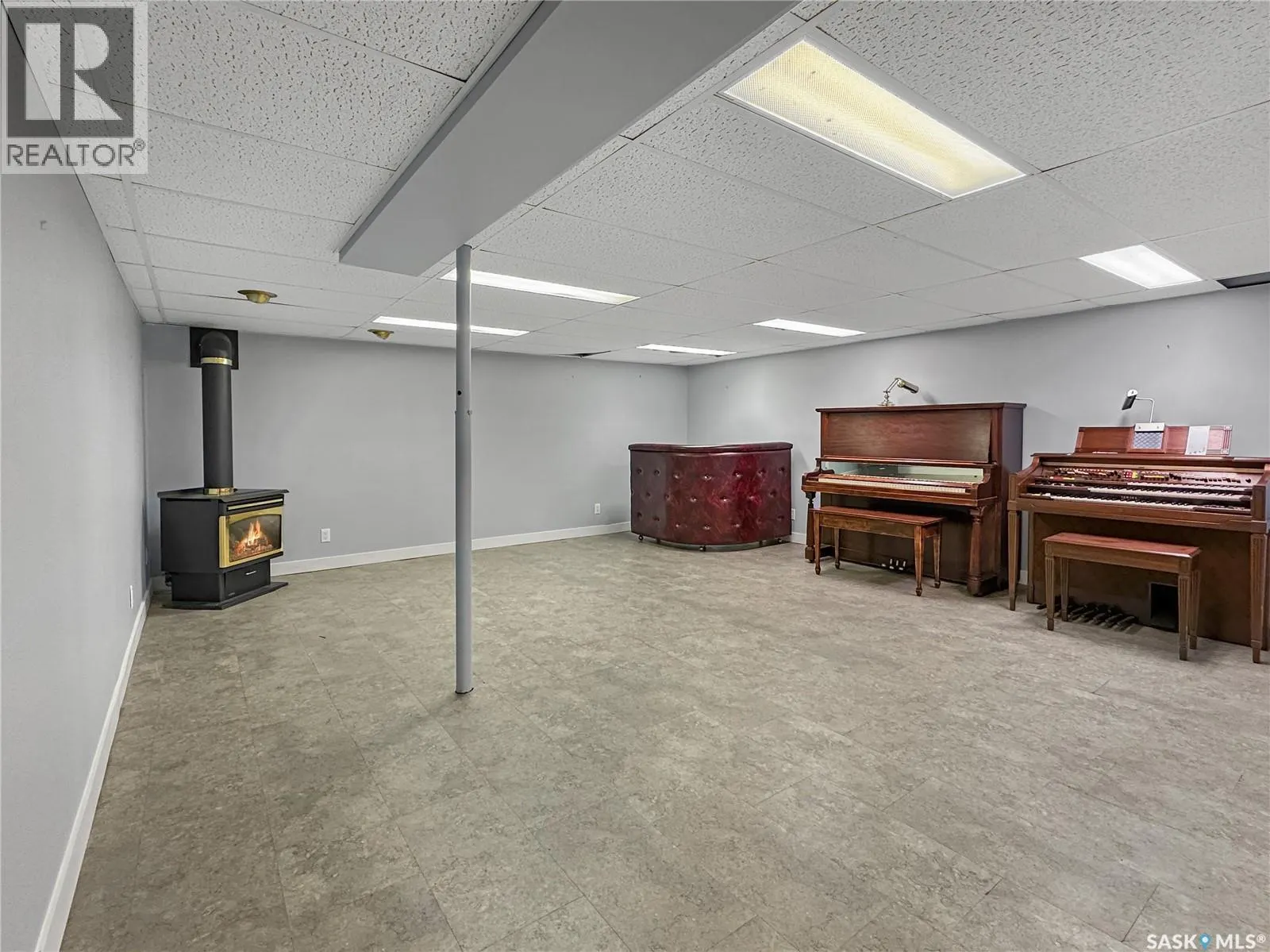 106 Elgin STREET